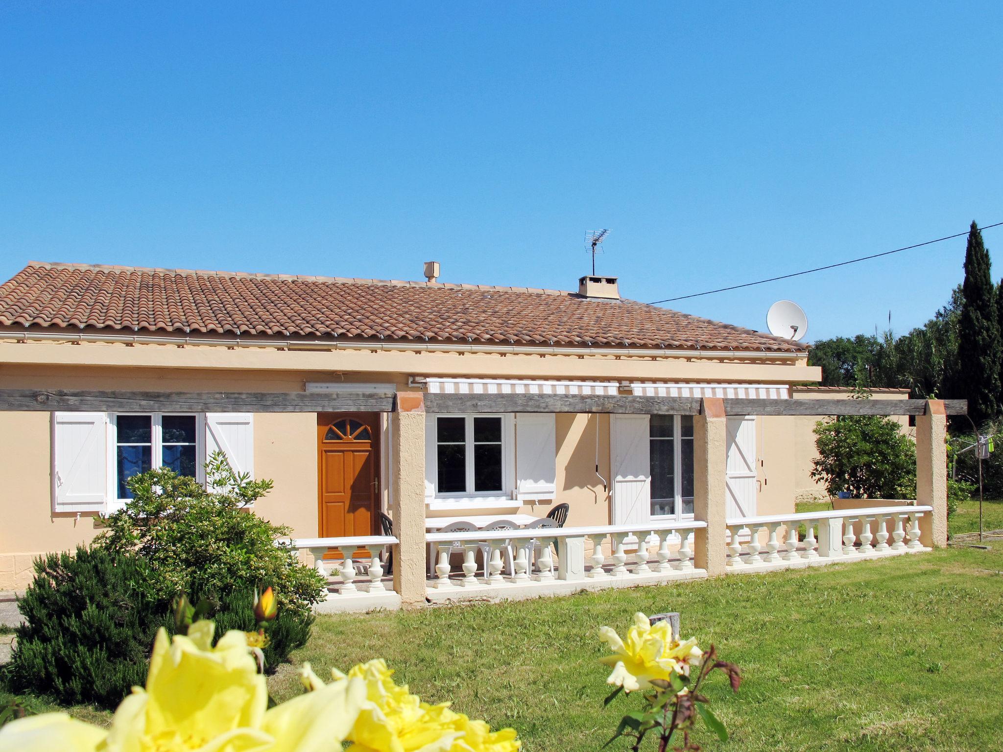 Foto 1 - Casa de 2 quartos em Six-Fours-les-Plages com jardim e terraço