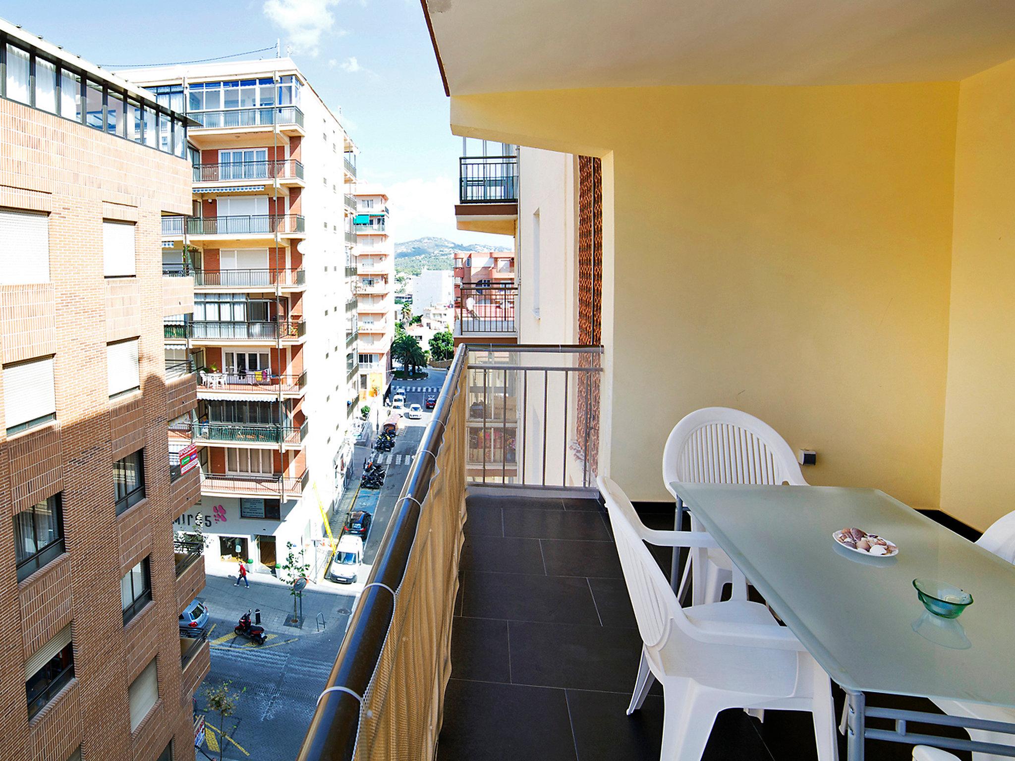 Photo 4 - Appartement de 3 chambres à Calp avec terrasse et vues à la mer