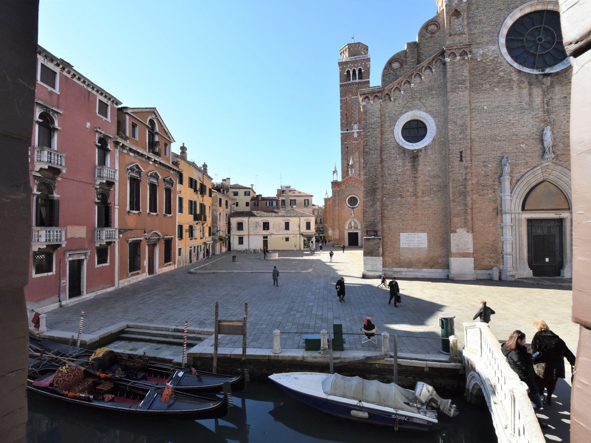 Foto 5 - Apartamento de 2 quartos em Veneza