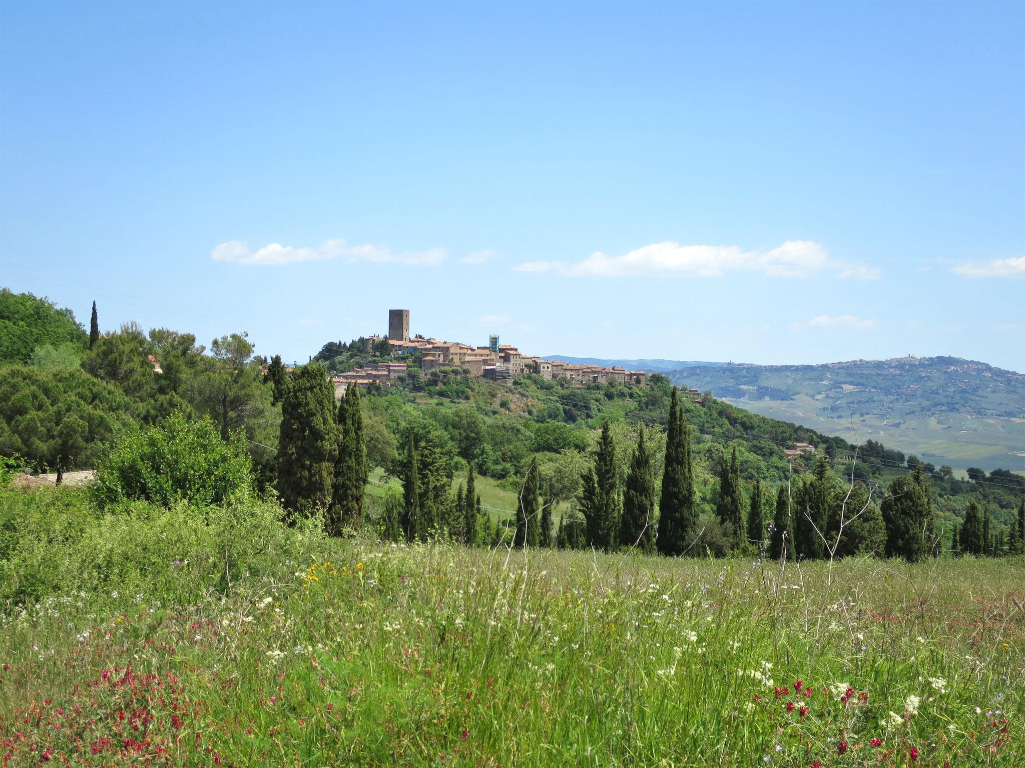 Foto 34 - Appartamento con 4 camere da letto a Montecatini Val di Cecina con terrazza