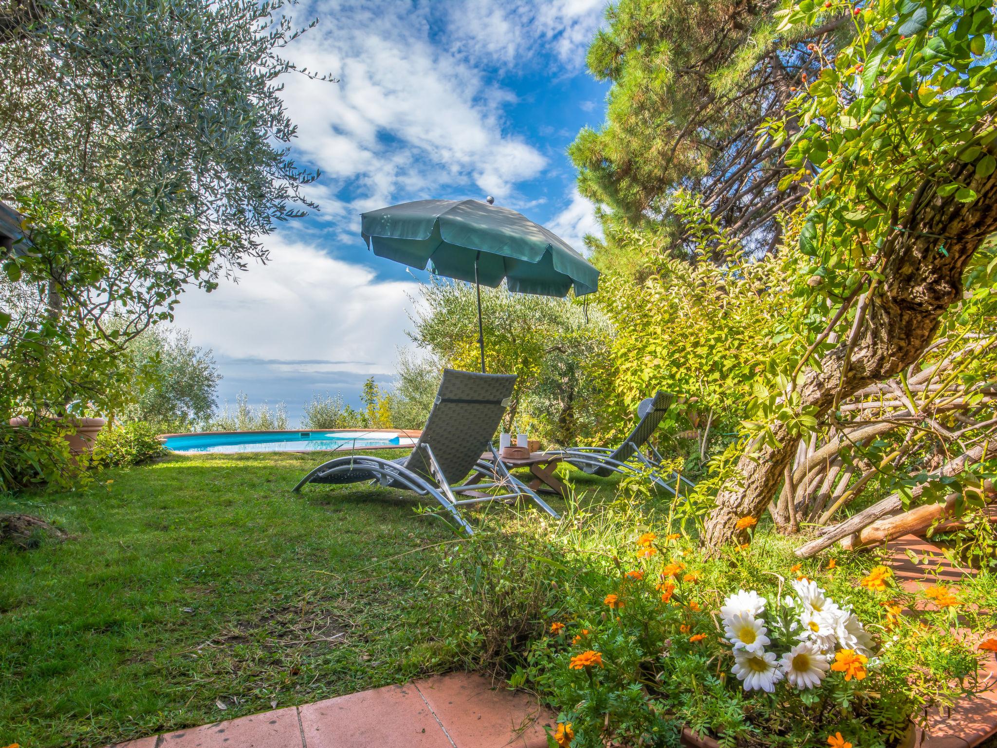 Photo 19 - Maison de 2 chambres à Massa avec piscine privée et jardin