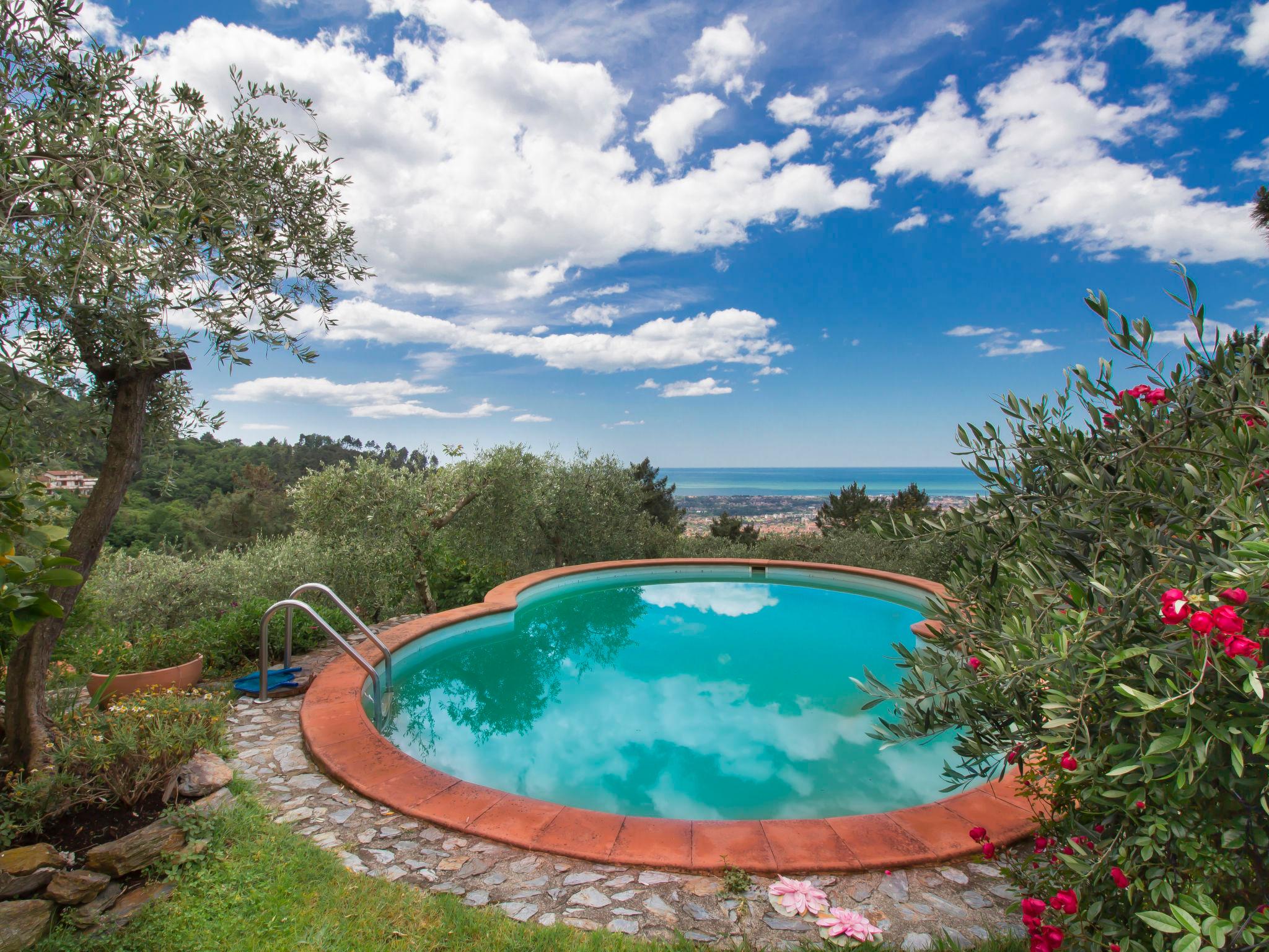 Foto 1 - Casa de 2 quartos em Massa com piscina privada e vistas do mar