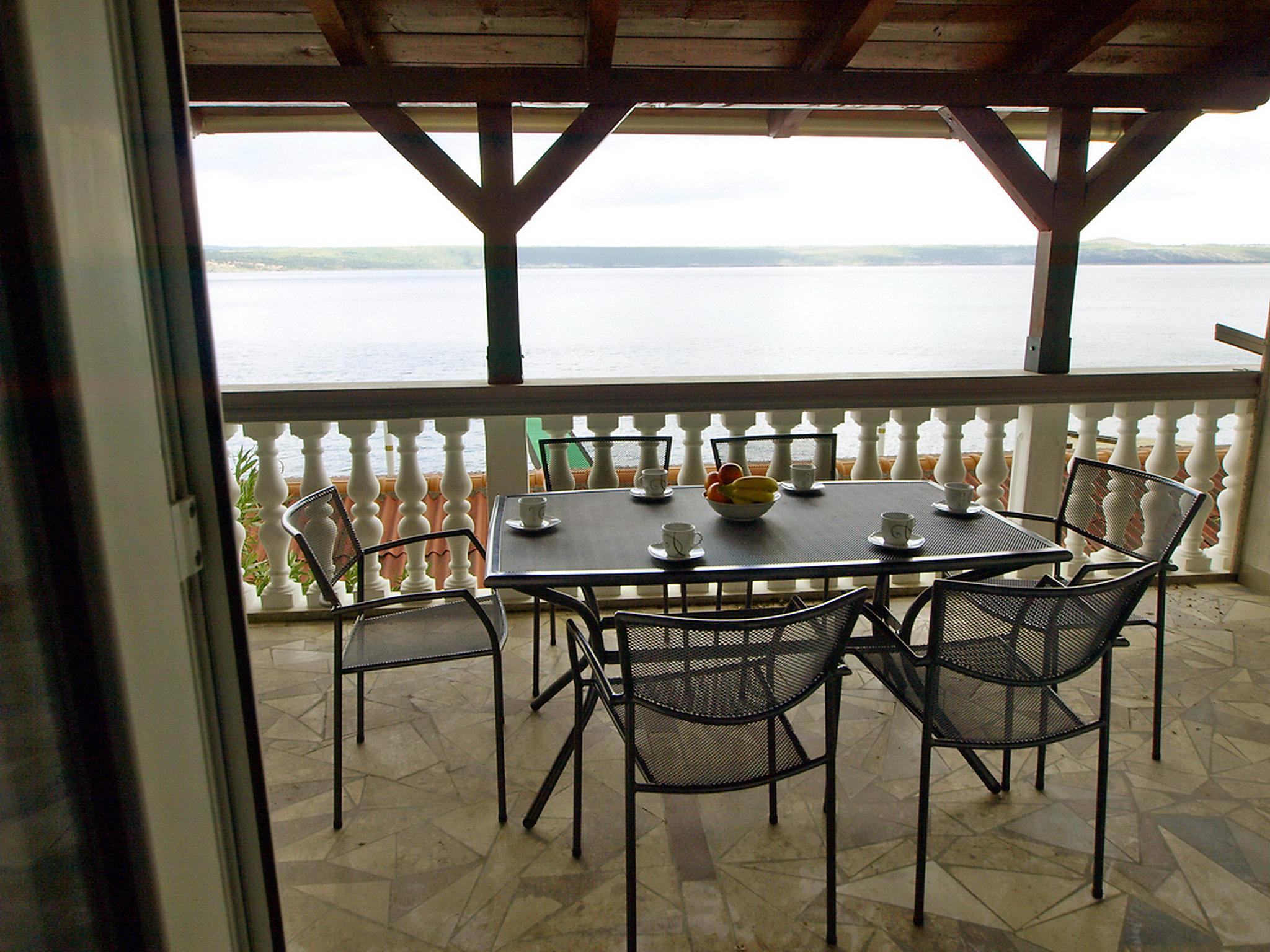 Foto 8 - Apartment mit 3 Schlafzimmern in Jasenice mit terrasse und blick aufs meer