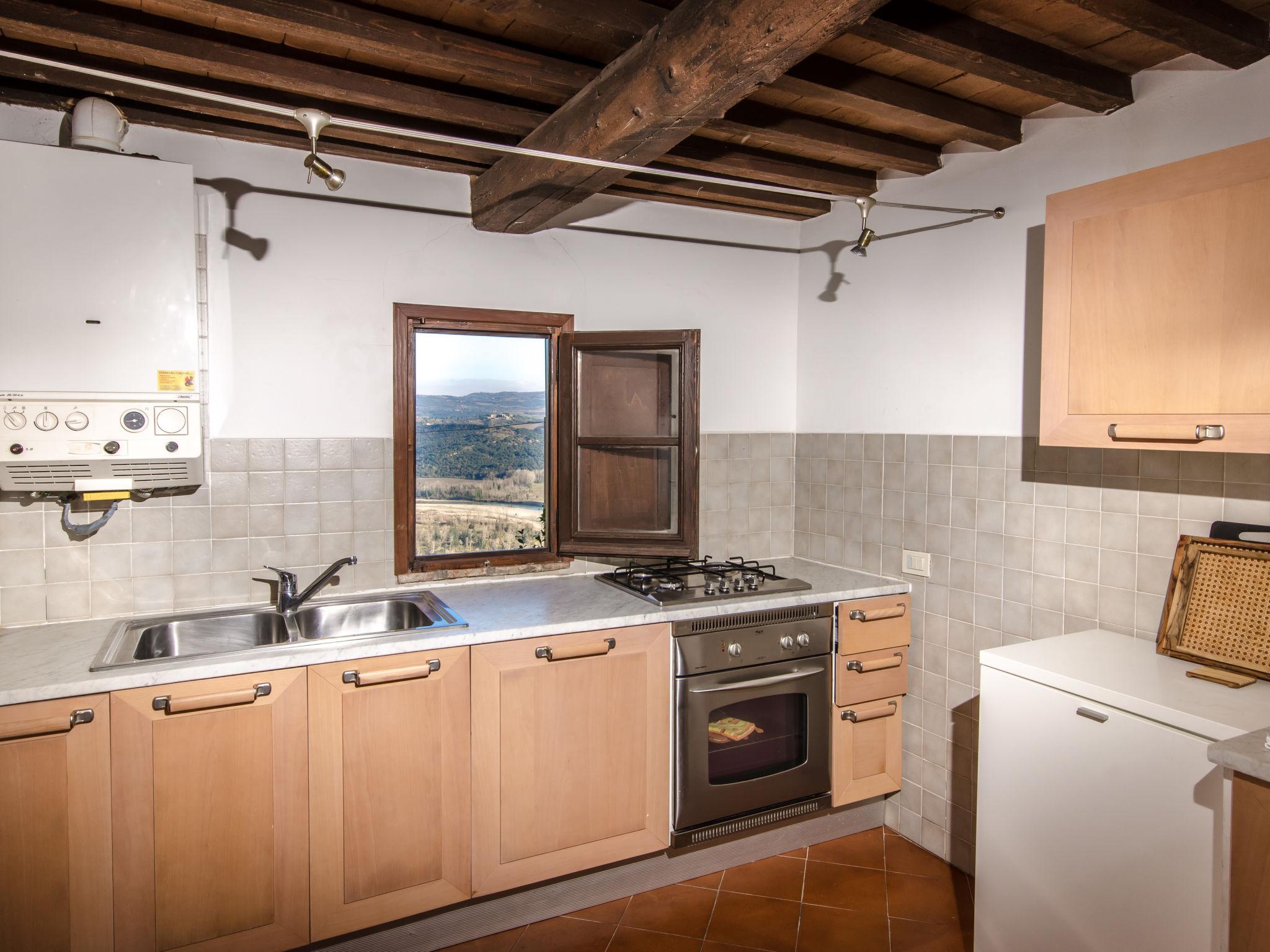 Photo 13 - 2 bedroom House in Civitella Paganico with swimming pool and garden