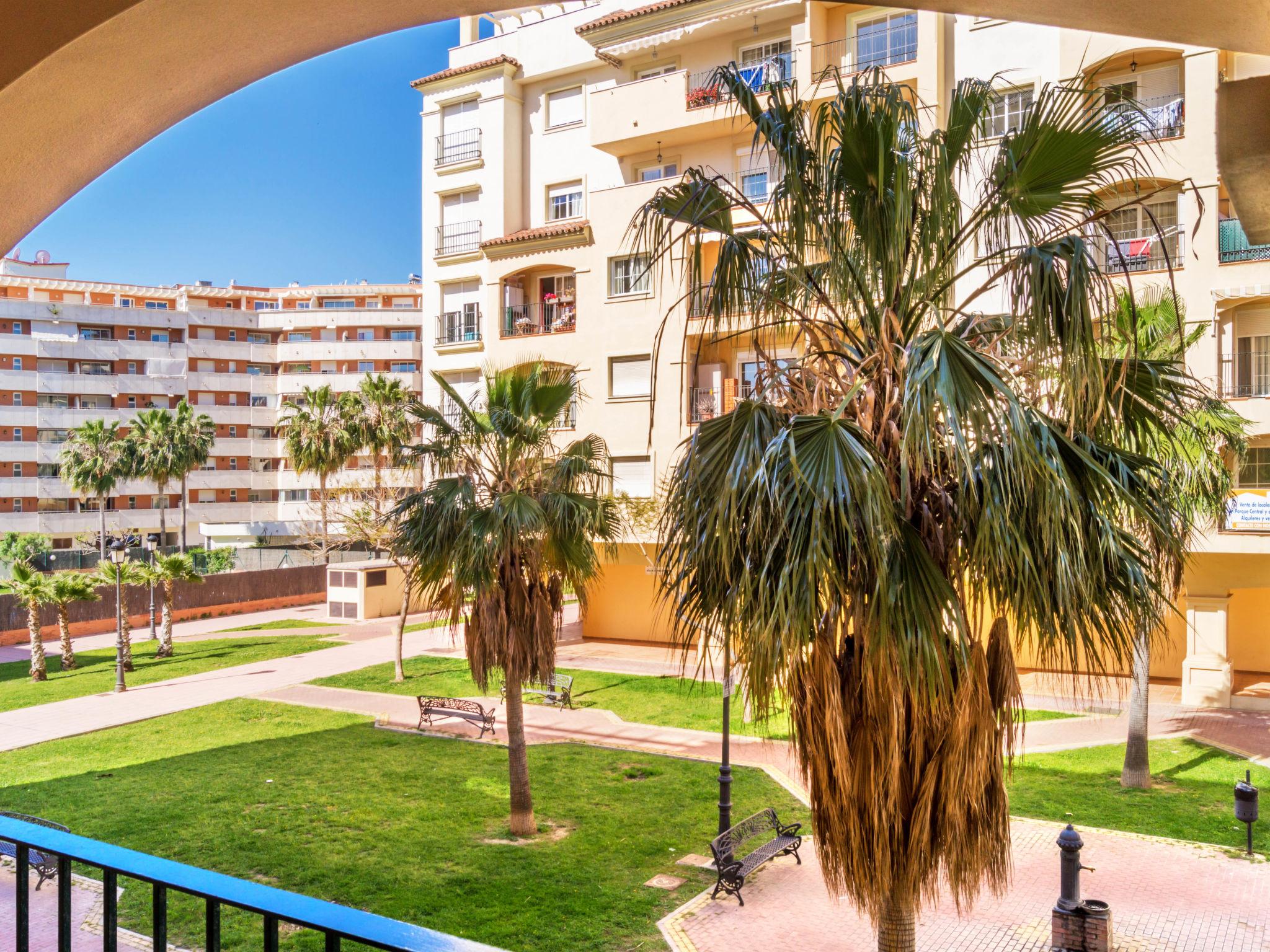 Foto 17 - Apartamento de 2 habitaciones en Estepona con terraza y vistas al mar