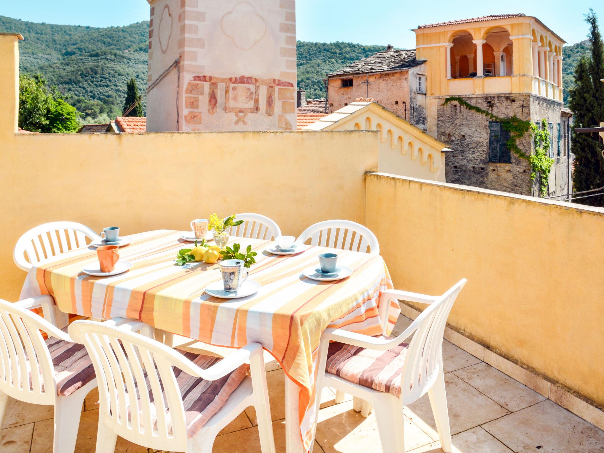 Foto 1 - Casa con 2 camere da letto a Prelà con terrazza