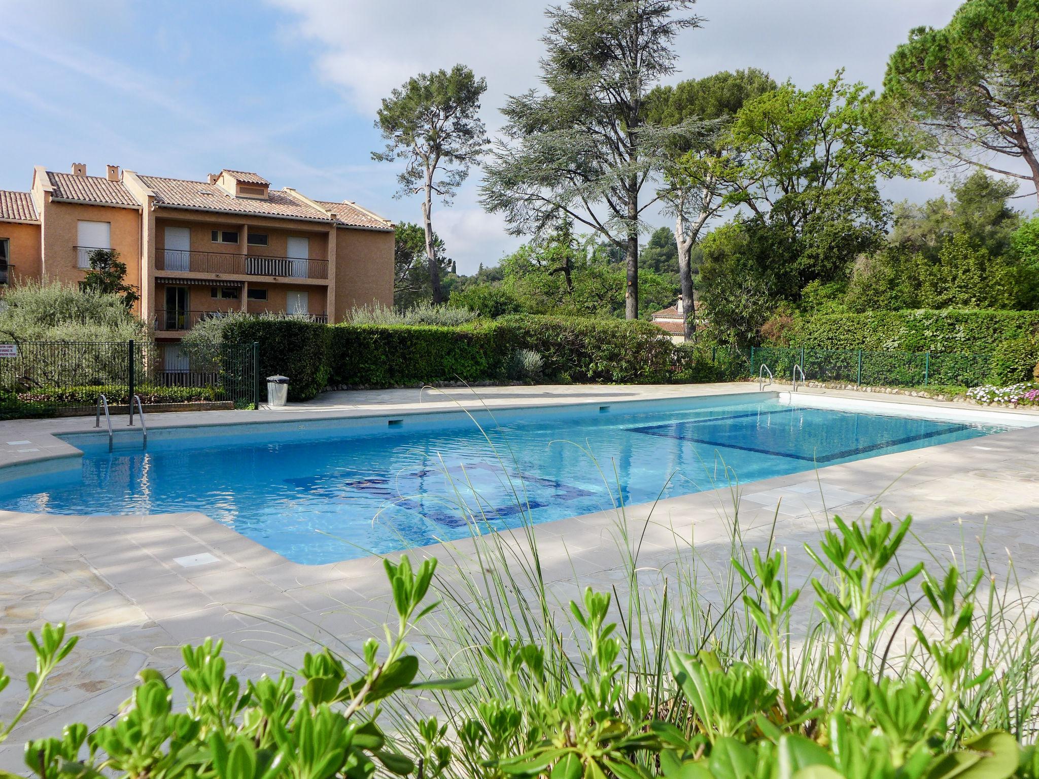 Photo 16 - 1 bedroom Apartment in Vence with swimming pool and garden