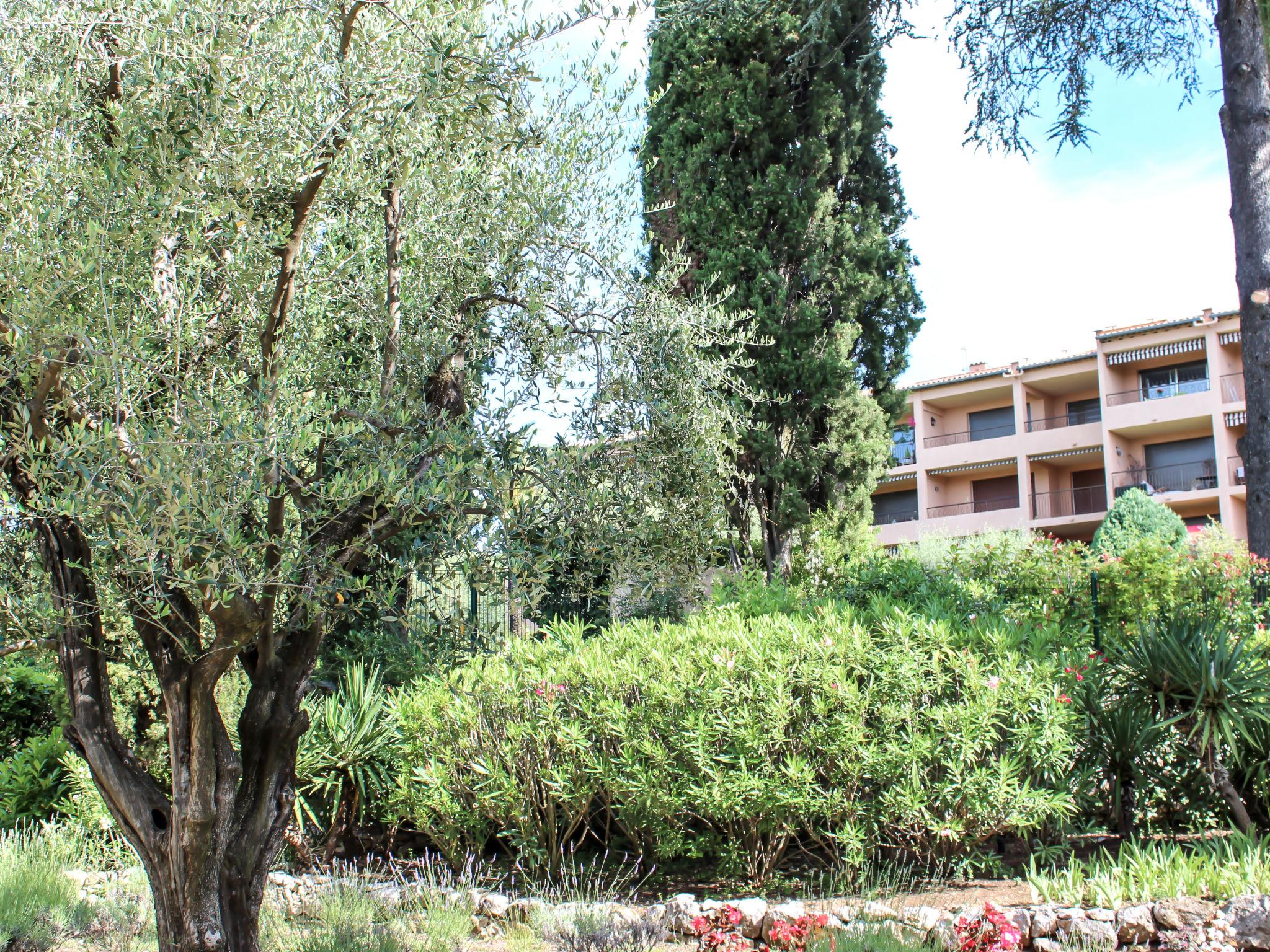 Photo 21 - 1 bedroom Apartment in Vence with swimming pool and garden