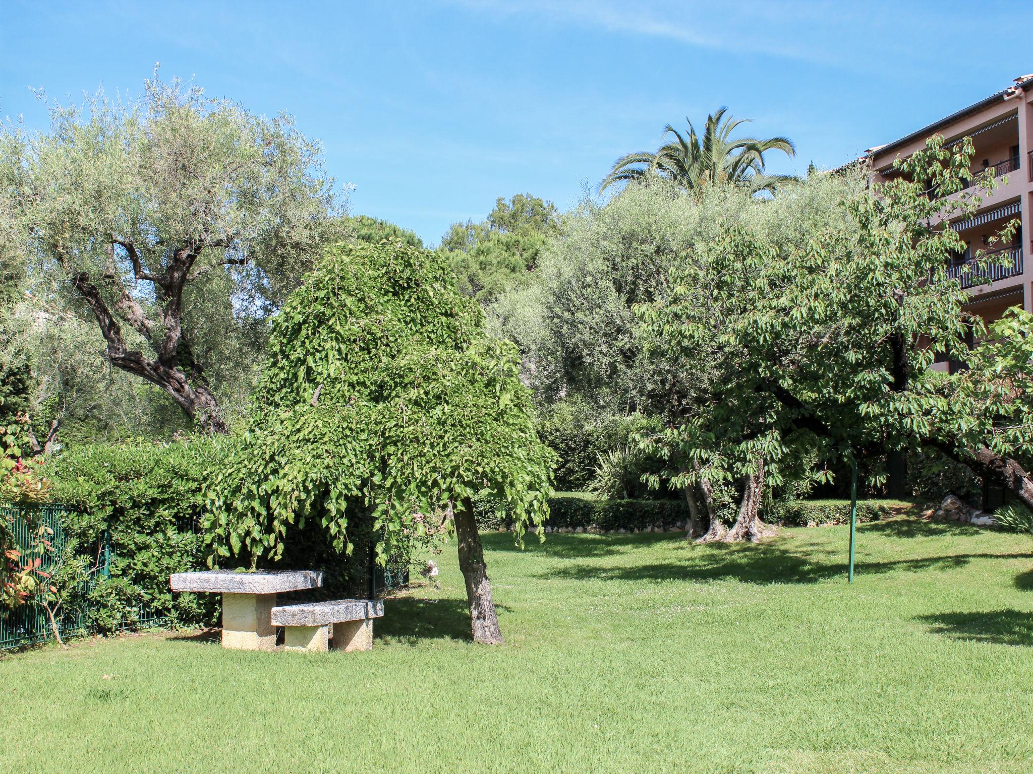 Foto 20 - Apartamento de 1 quarto em Vence com piscina e jardim