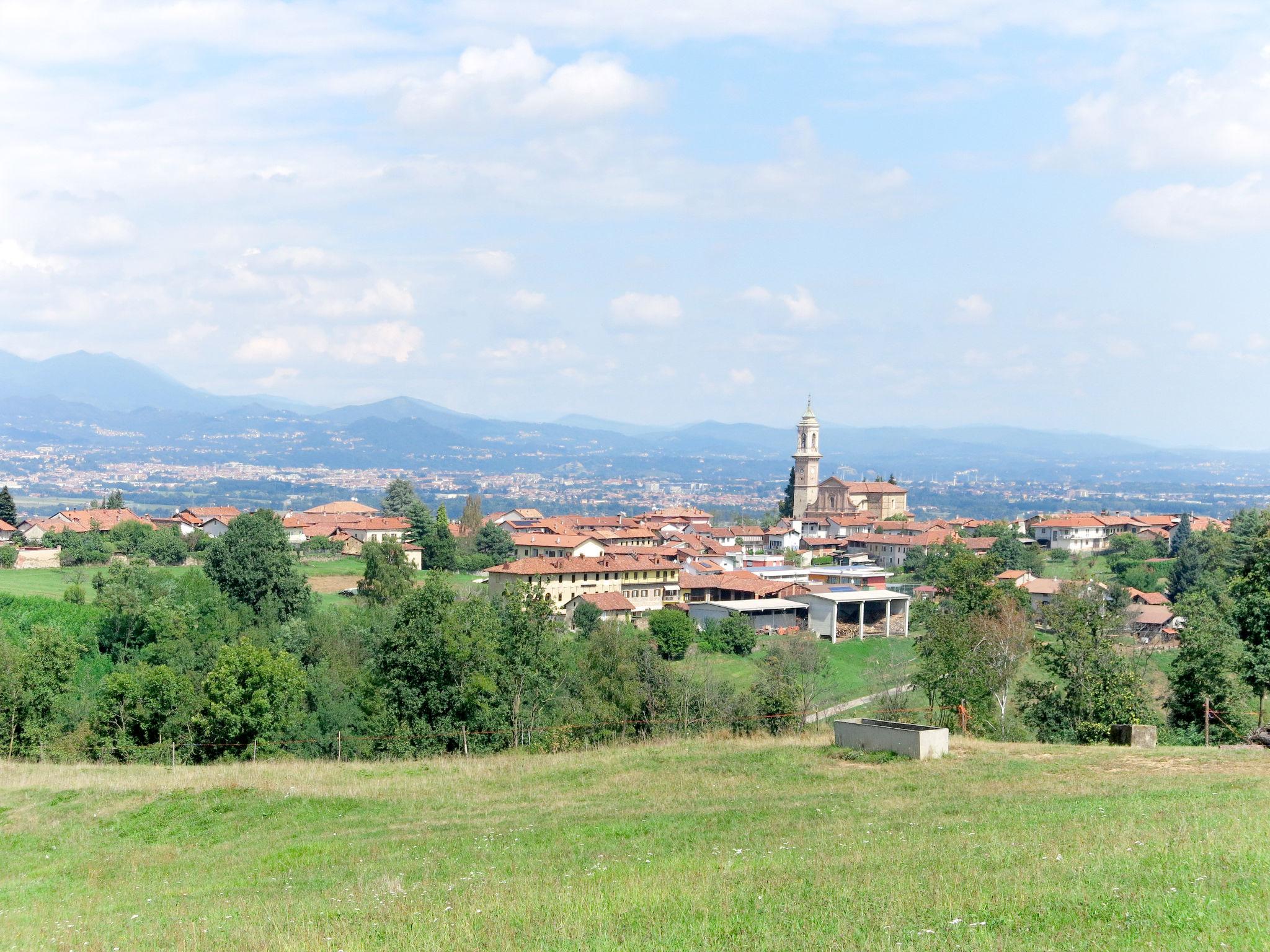 Photo 30 - 5 bedroom House in Zubiena with garden and mountain view