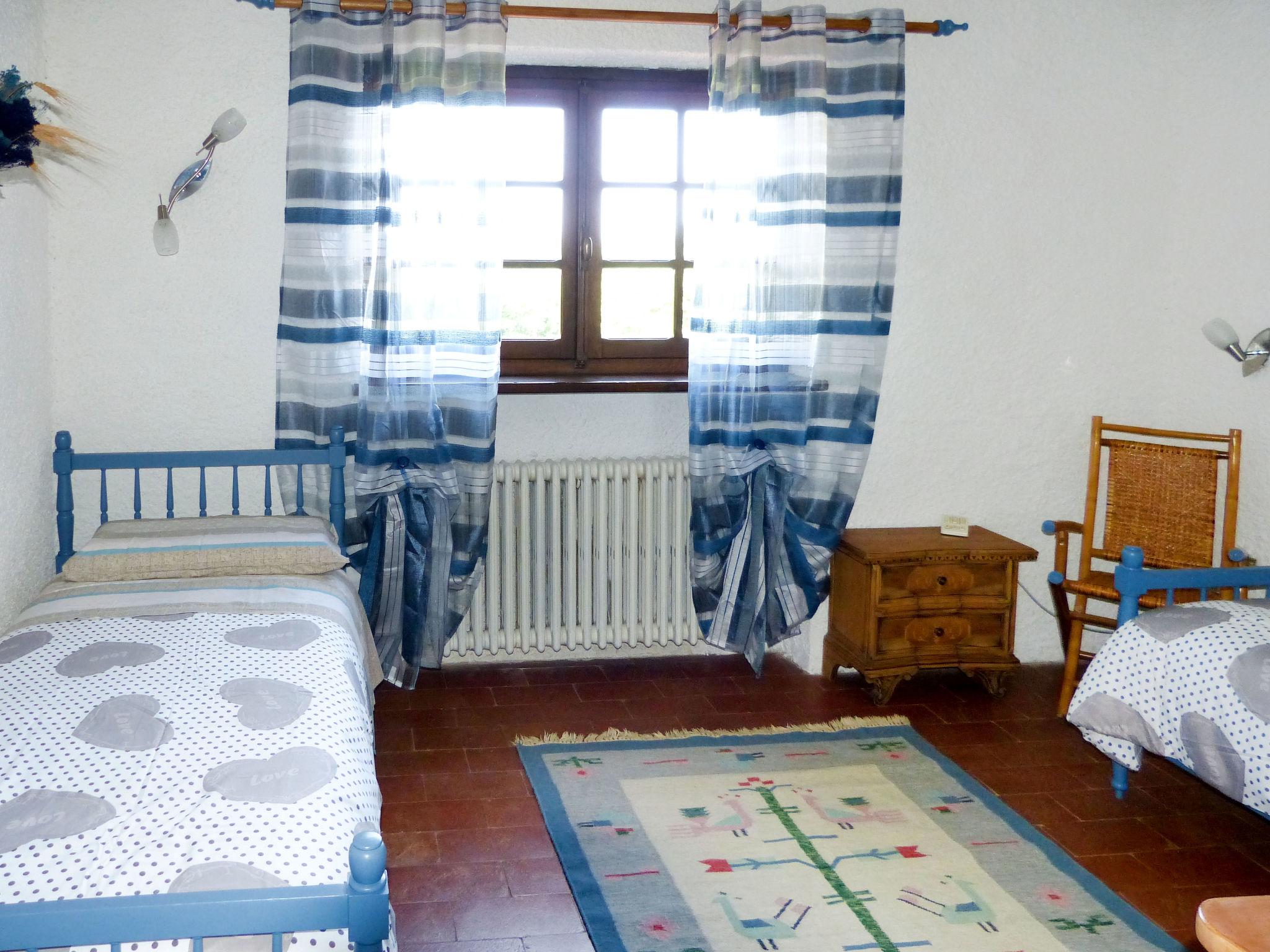 Photo 17 - 5 bedroom House in Zubiena with garden and mountain view