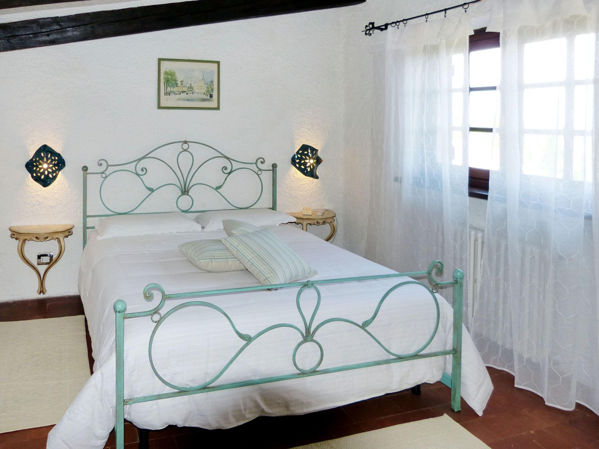 Foto 14 - Haus mit 5 Schlafzimmern in Zubiena mit garten und blick auf die berge