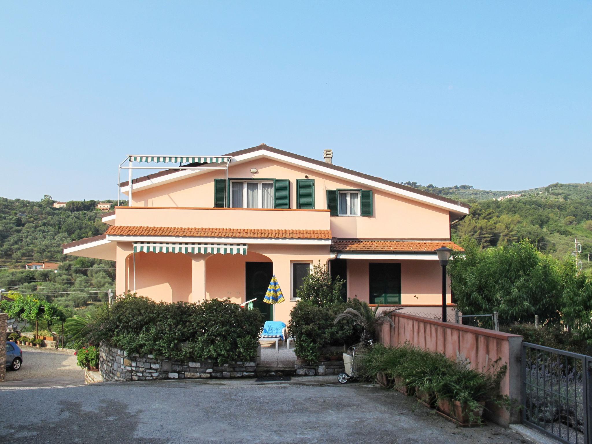 Photo 11 - Appartement de 2 chambres à Diano Castello avec piscine et vues à la mer