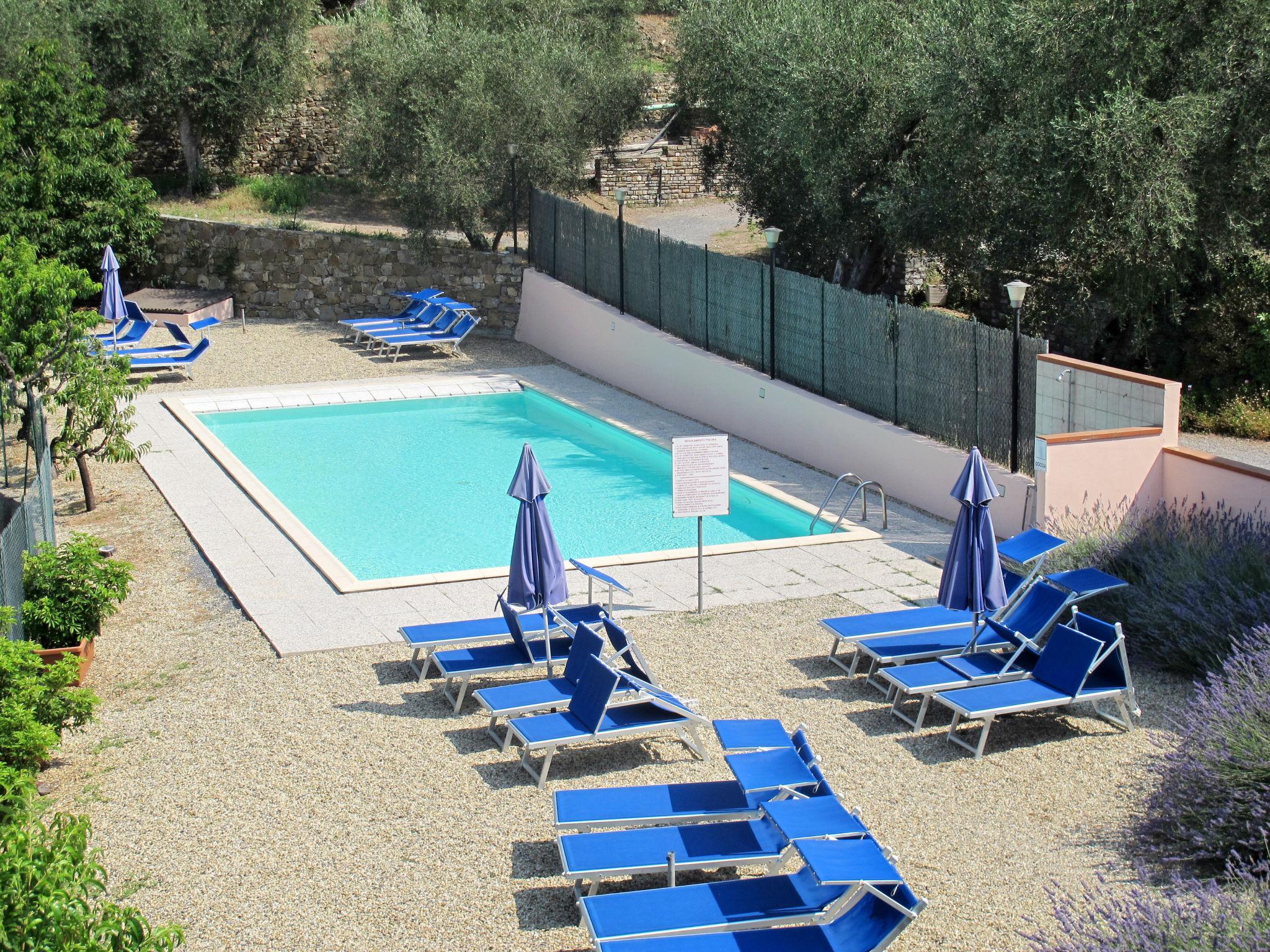 Photo 1 - Appartement de 2 chambres à Diano Castello avec piscine et jardin