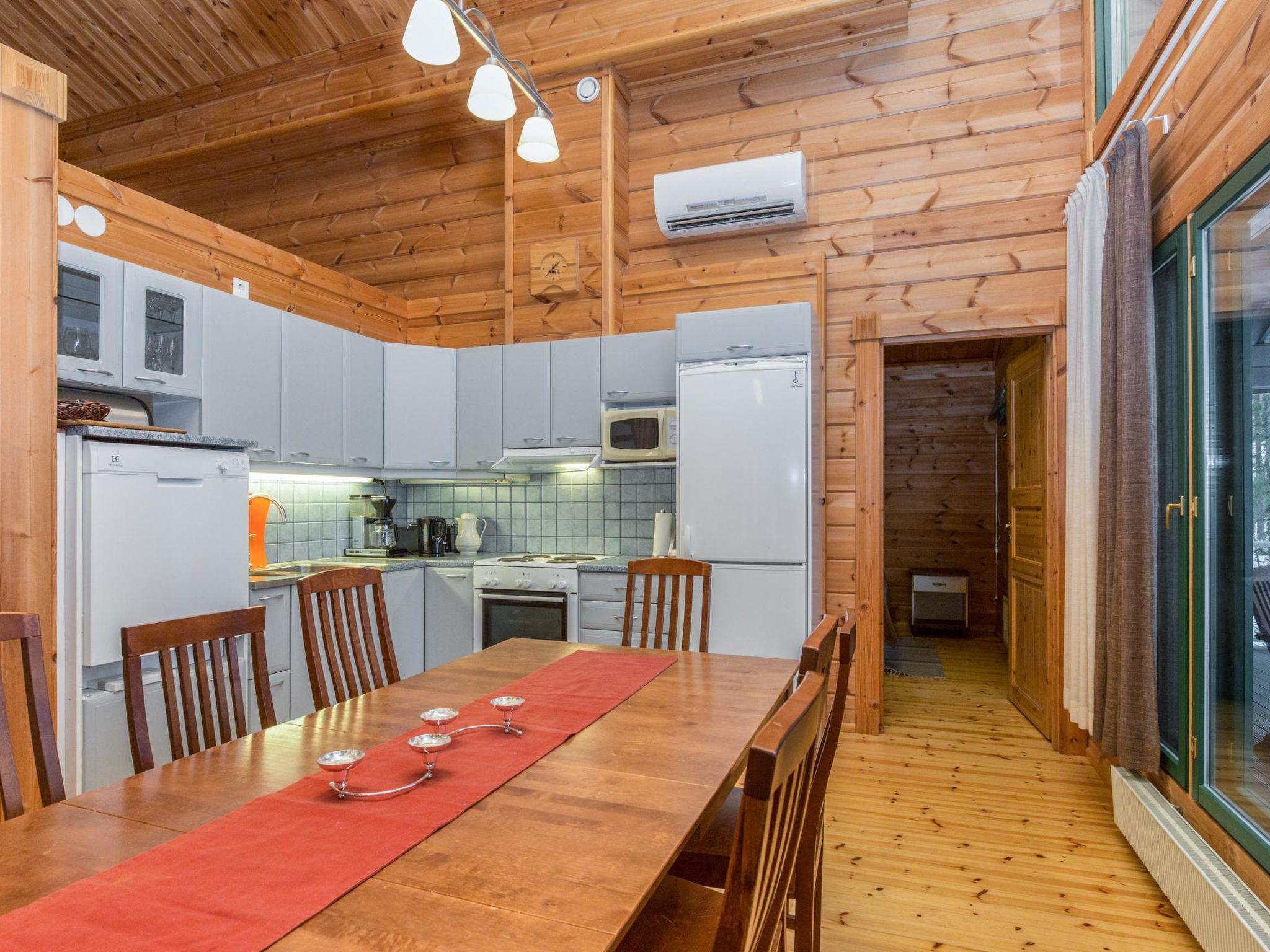 Foto 14 - Casa de 3 habitaciones en Pertunmaa con sauna
