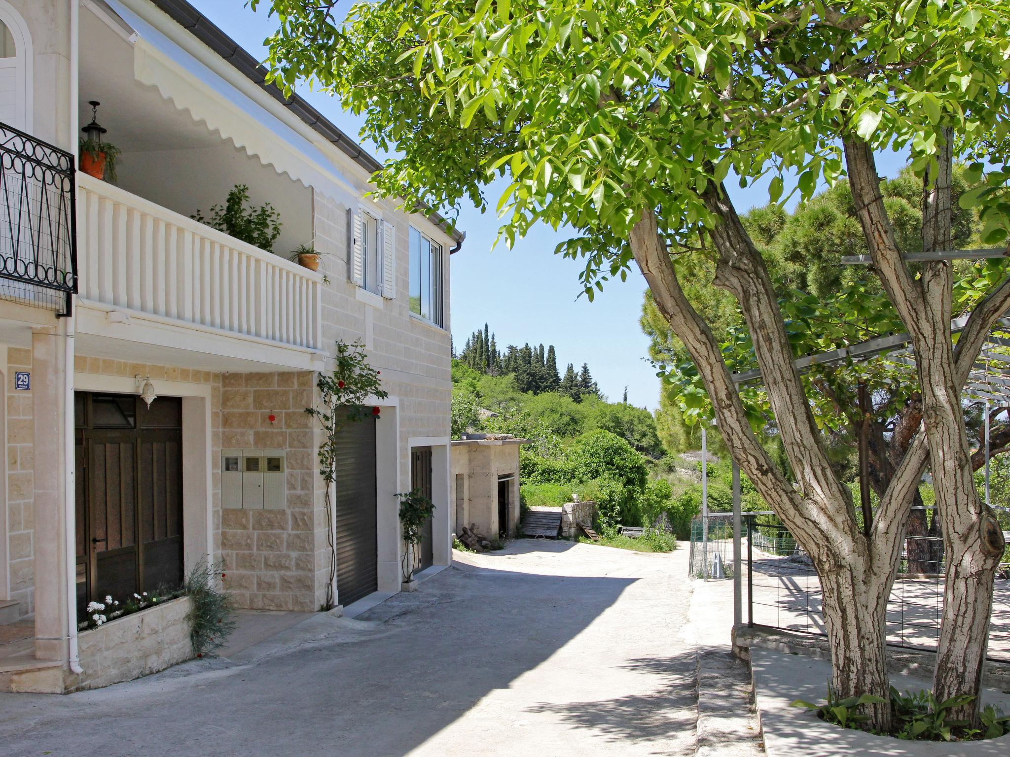 Foto 4 - Casa de 3 quartos em Nerežišća com piscina privada e vistas do mar