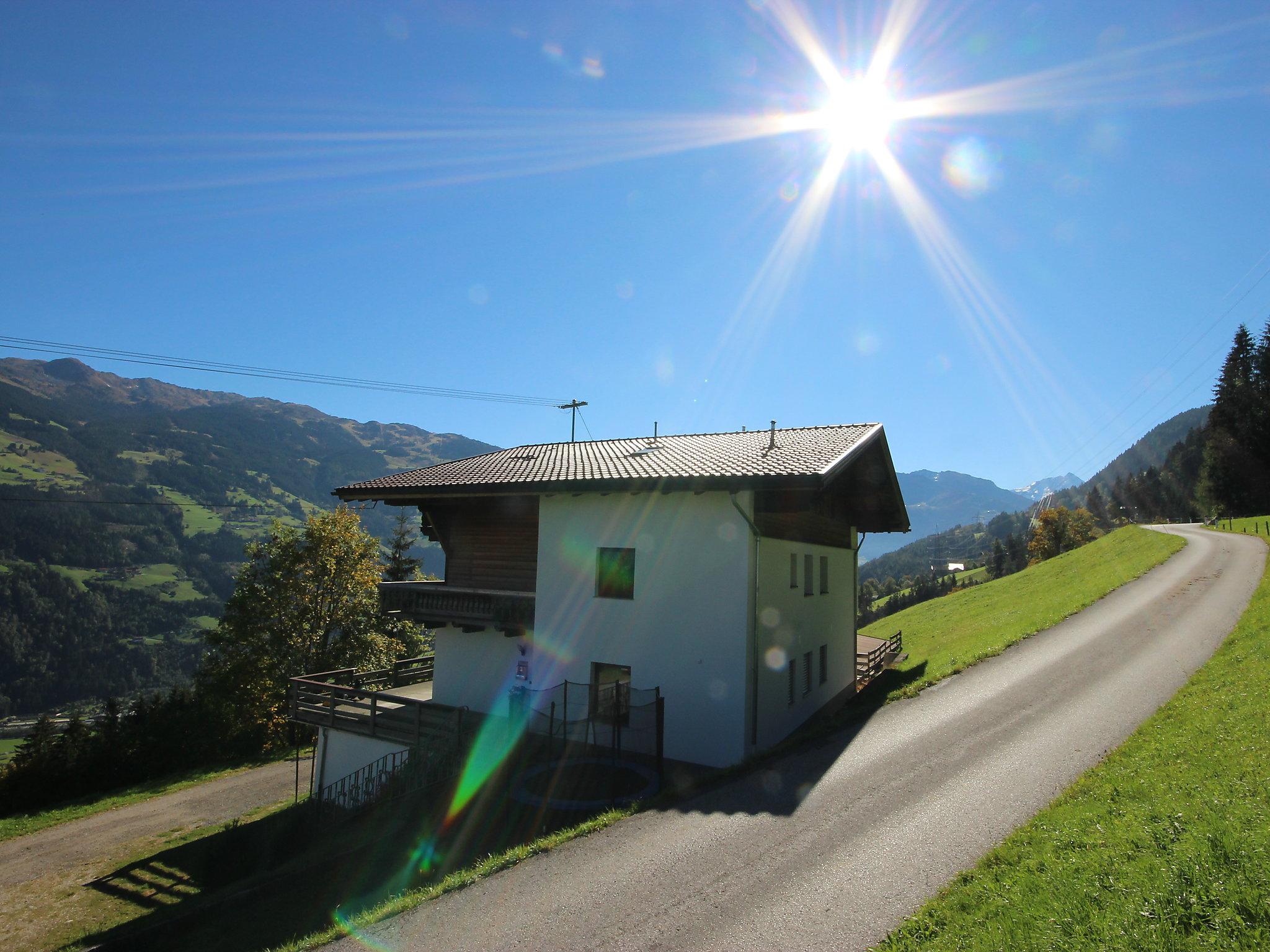Foto 28 - Apartment mit 3 Schlafzimmern in Aschau im Zillertal mit blick auf die berge