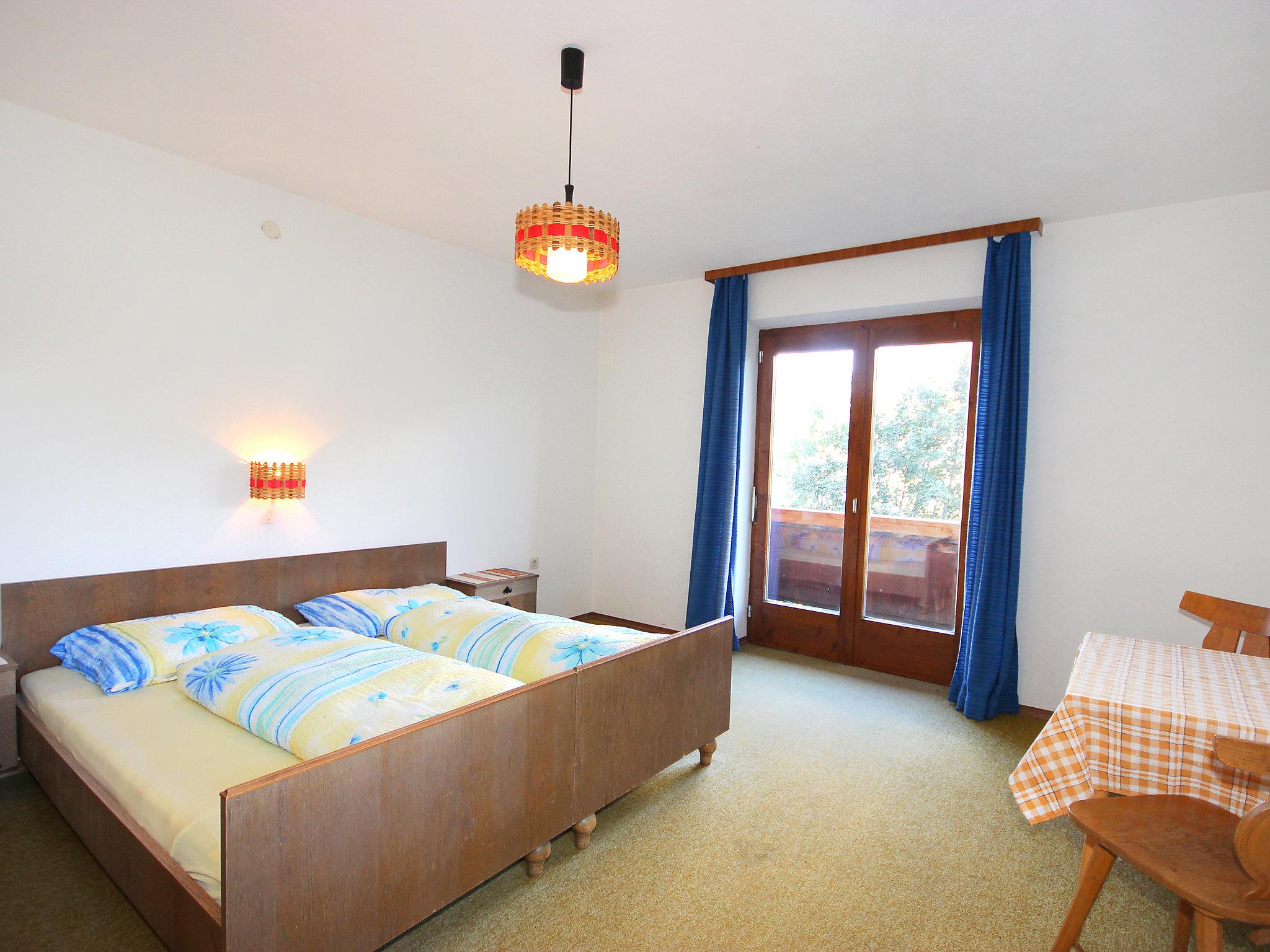 Foto 7 - Apartamento de 3 quartos em Aschau im Zillertal com vista para a montanha