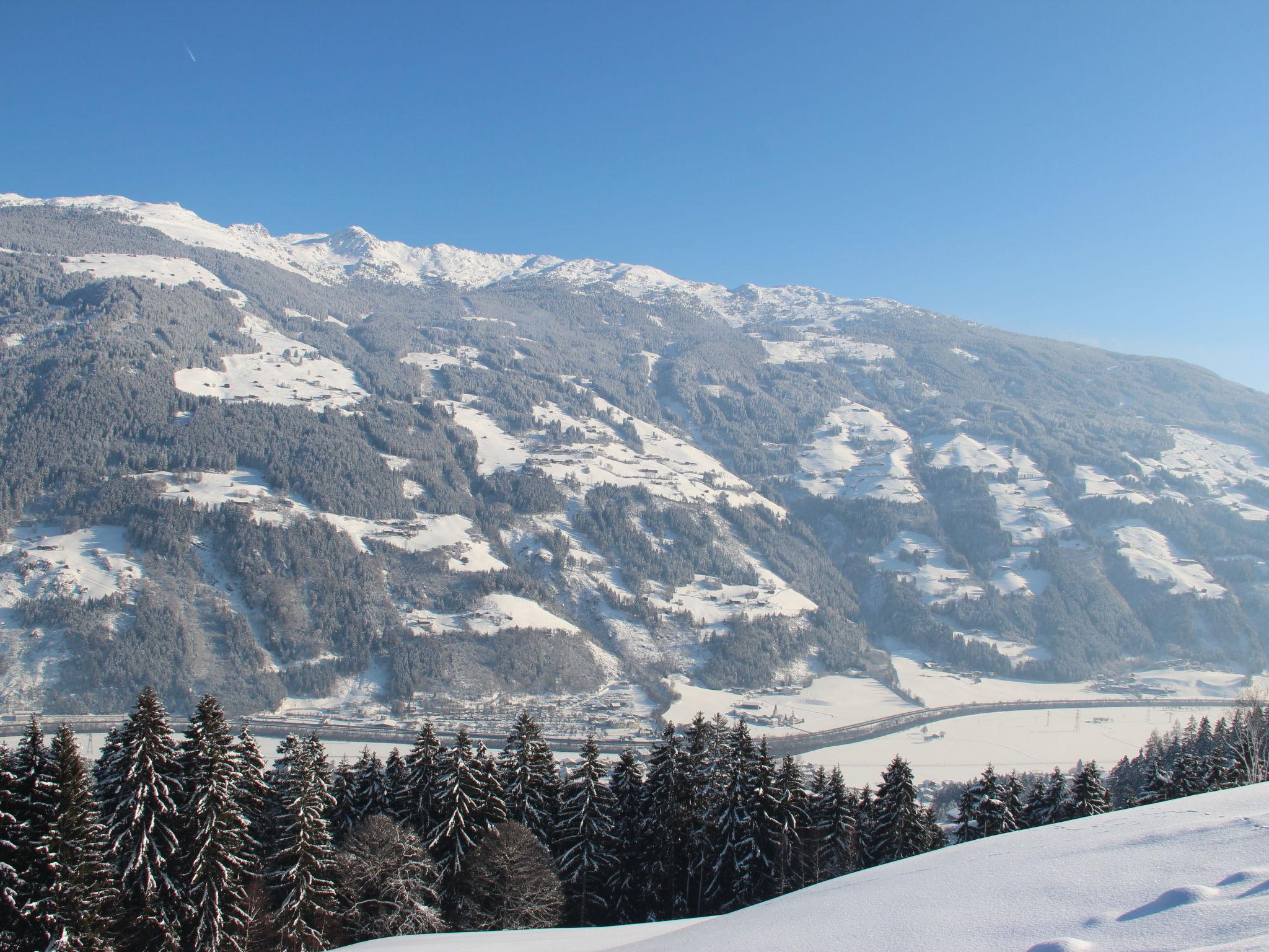 Photo 26 - 3 bedroom Apartment in Aschau im Zillertal with mountain view