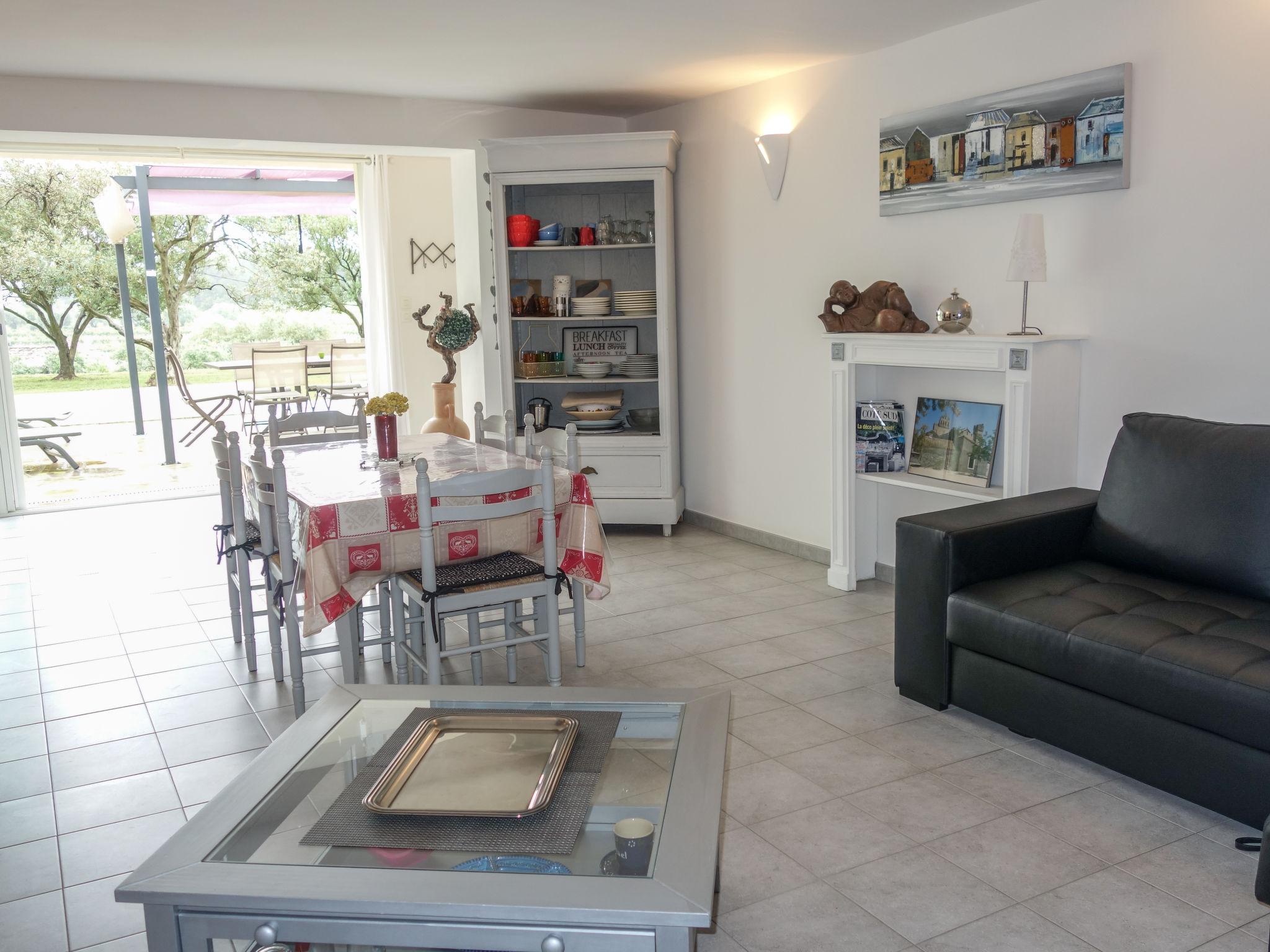 Photo 7 - 2 bedroom Apartment in Le Castellet with private pool and garden