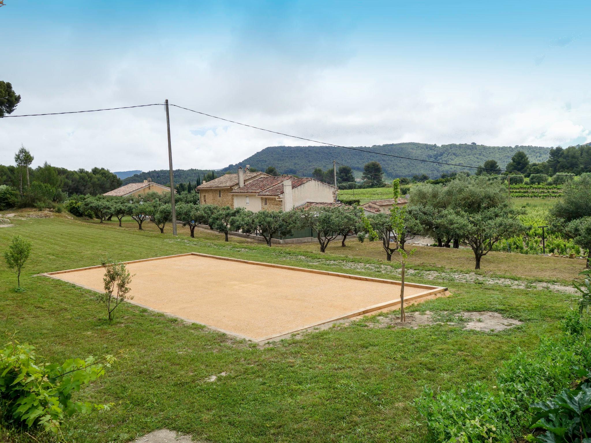 Foto 23 - Appartamento con 2 camere da letto a Le Castellet con piscina privata e giardino