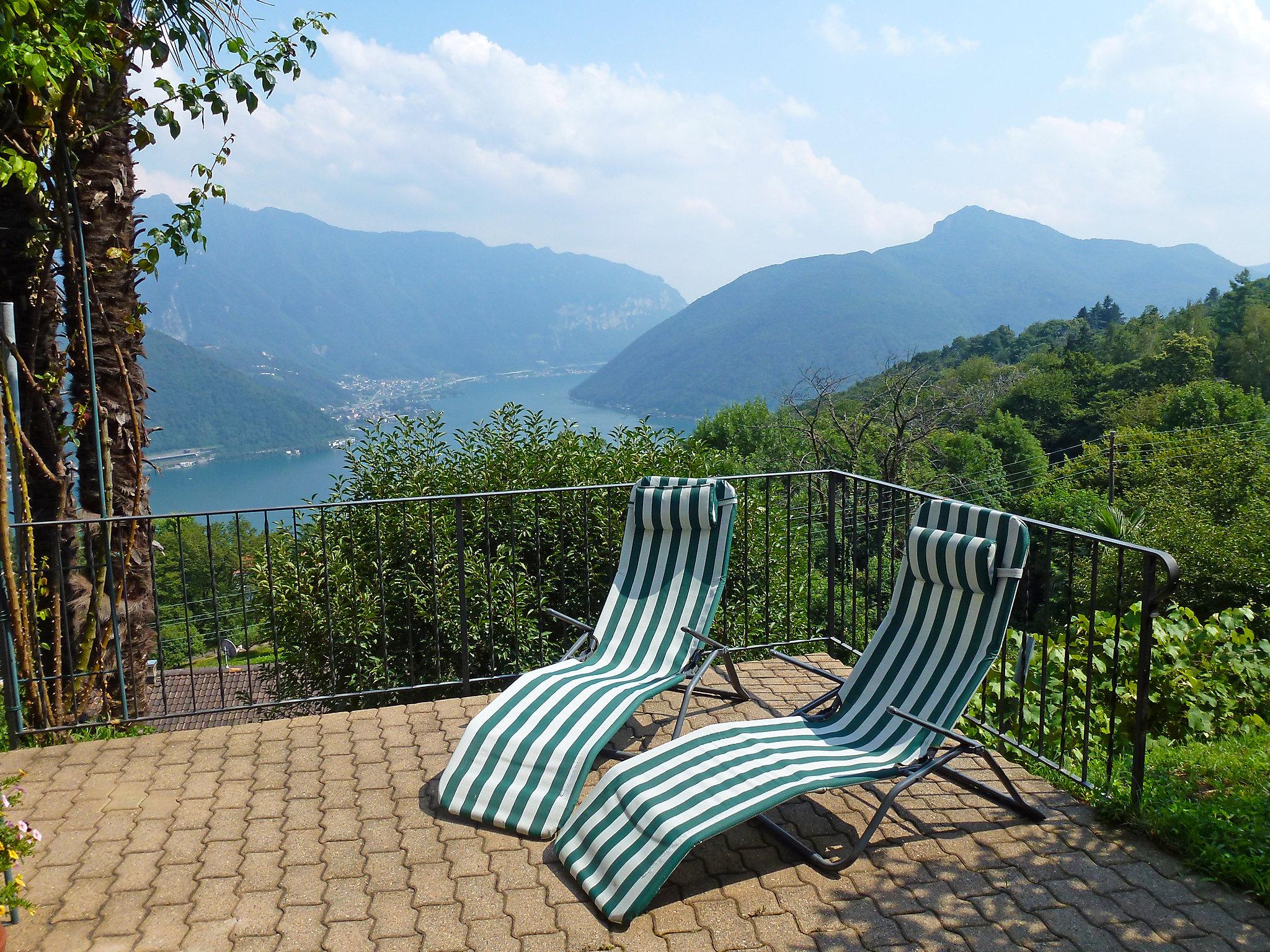 Photo 2 - Appartement de 1 chambre à Lugano avec jardin et vues sur la montagne