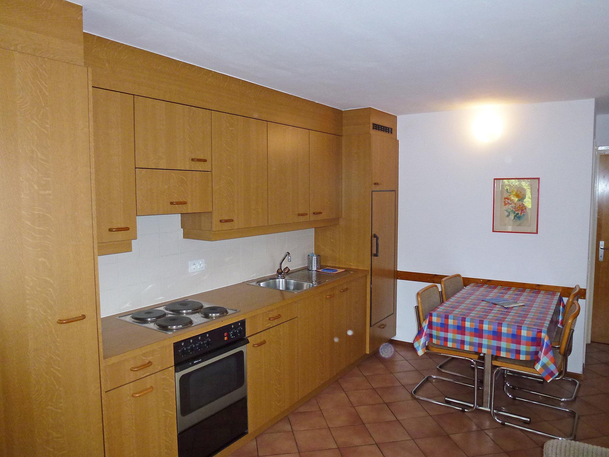 Foto 3 - Apartment mit 1 Schlafzimmer in Lugano mit garten und blick auf die berge