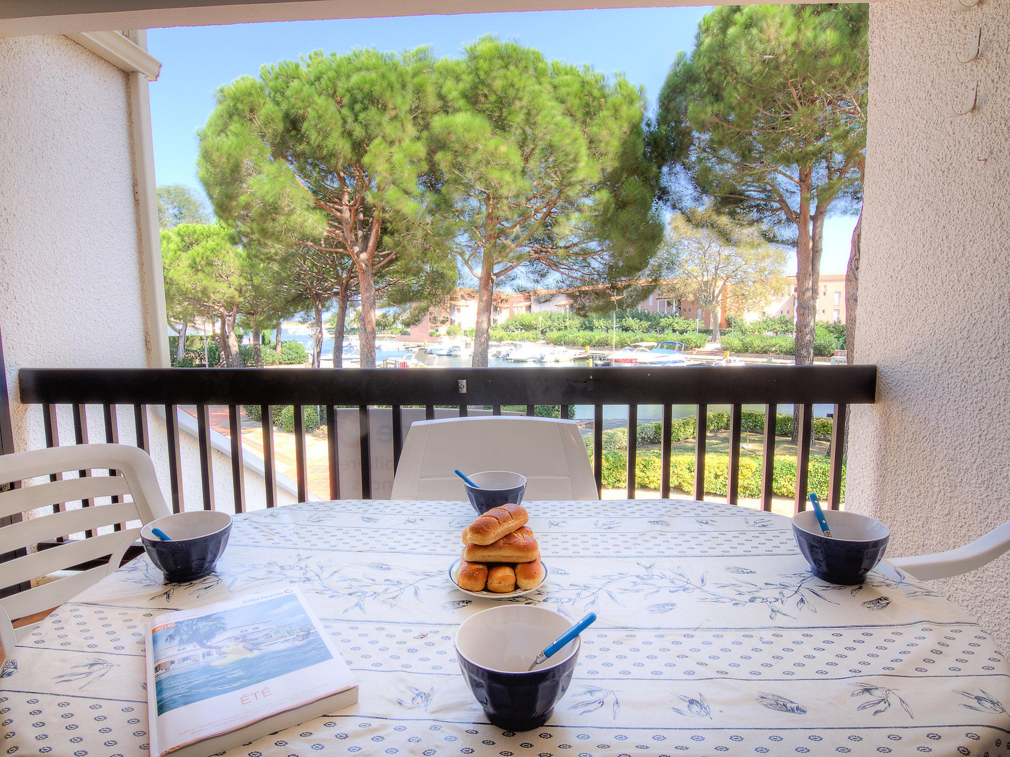 Photo 11 - 1 bedroom Apartment in Saint-Cyprien with sea view