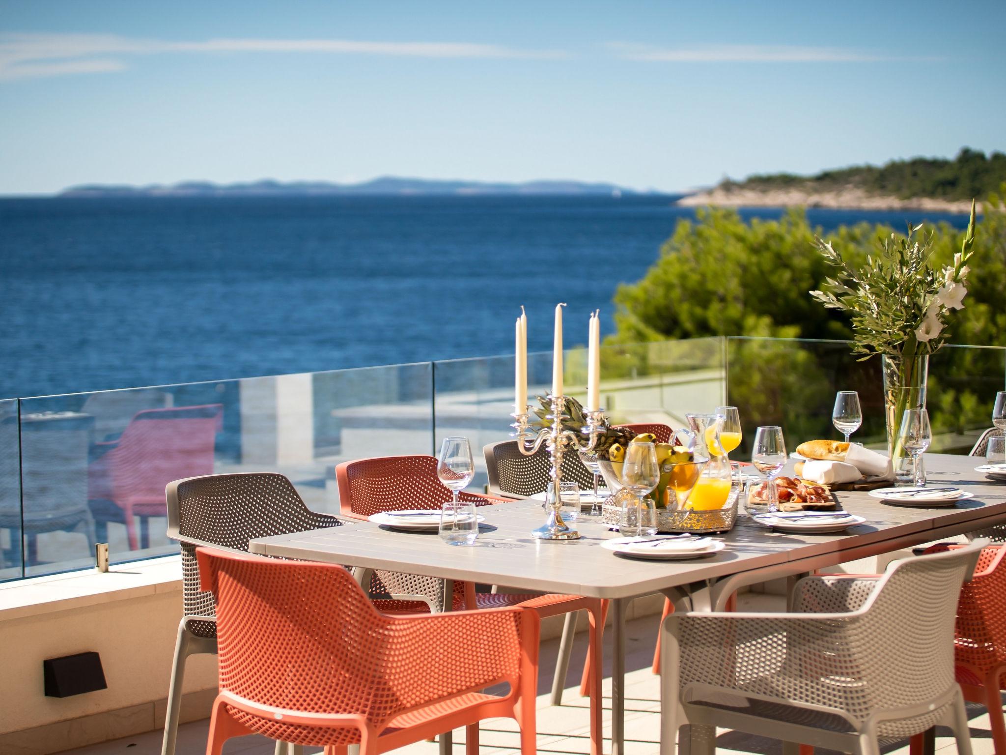 Photo 27 - Maison de 5 chambres à Primošten avec piscine privée et vues à la mer