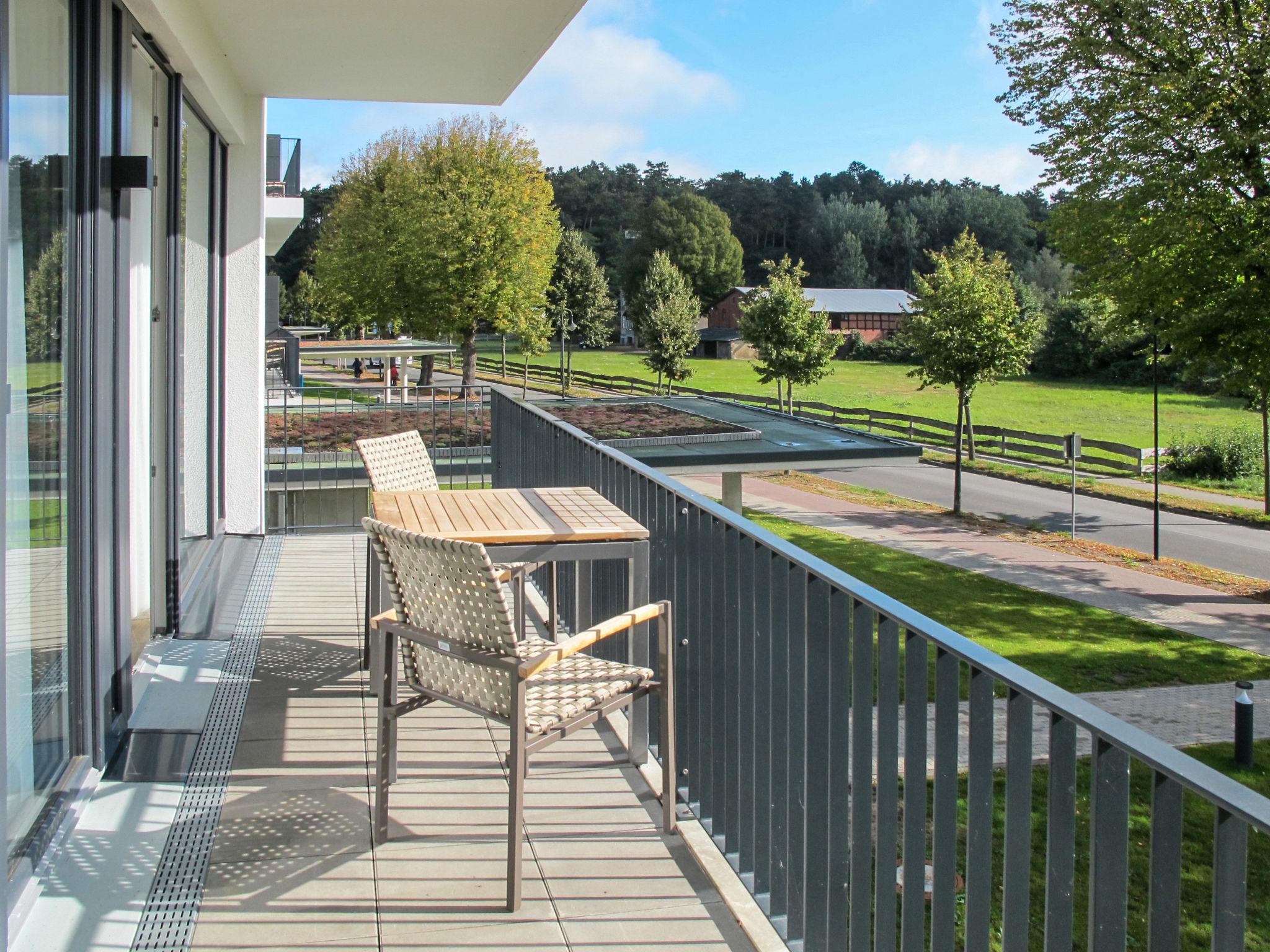 Photo 4 - 2 bedroom Apartment in Waren (Müritz) with swimming pool and mountain view