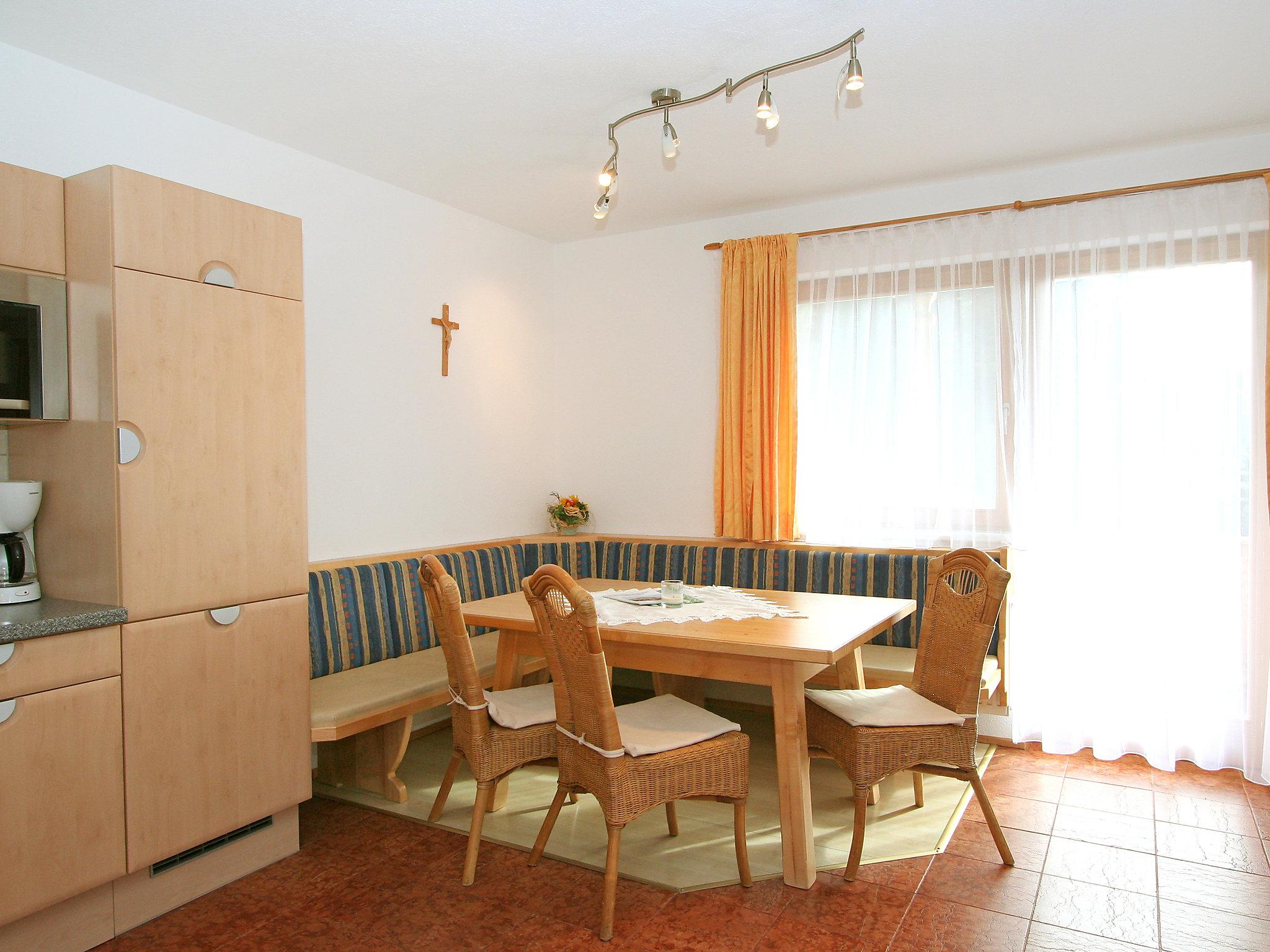 Photo 3 - 4 bedroom Apartment in Stummerberg with garden and mountain view