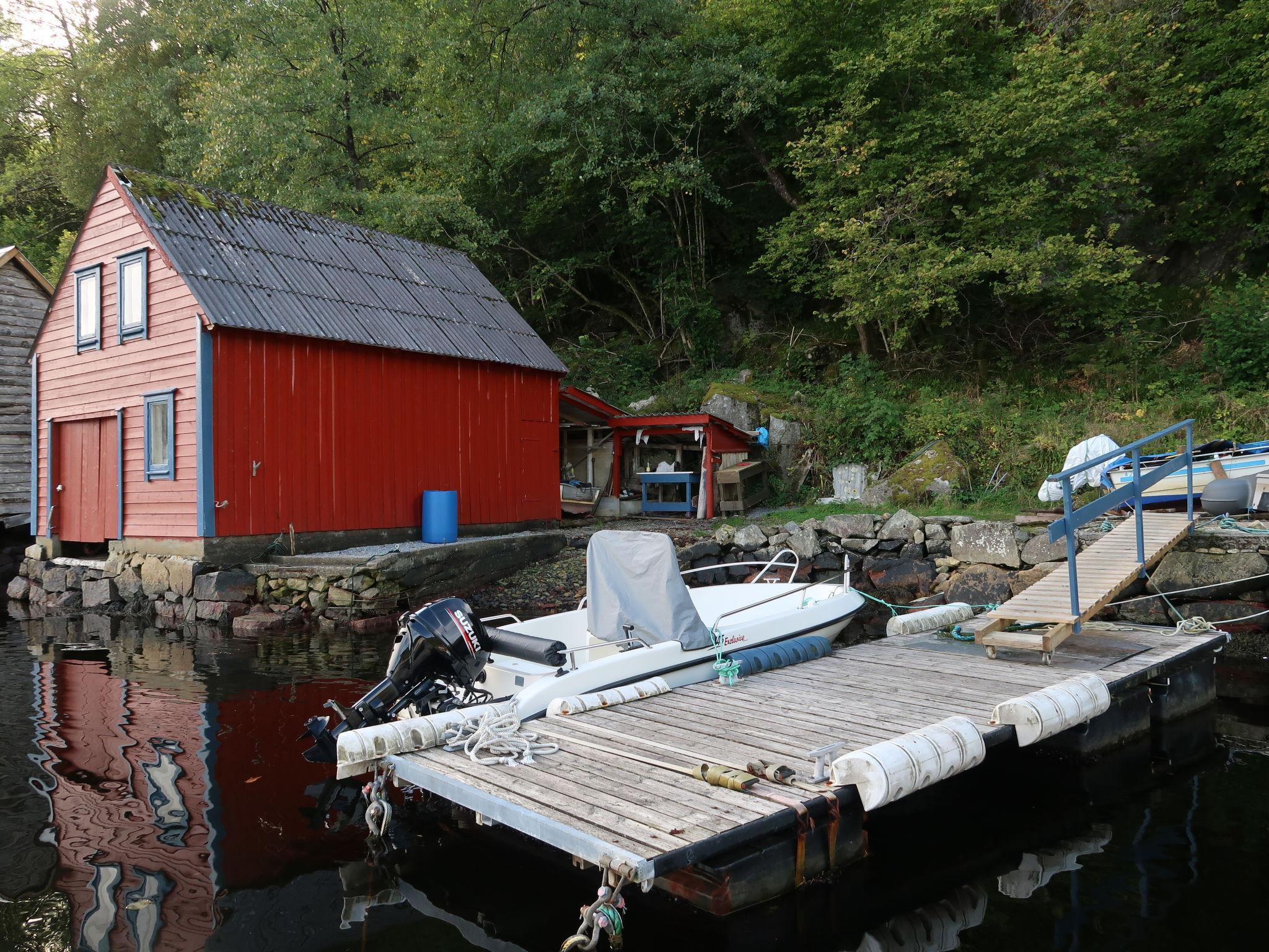 Foto 2 - Haus mit 2 Schlafzimmern in Tysnes mit garten