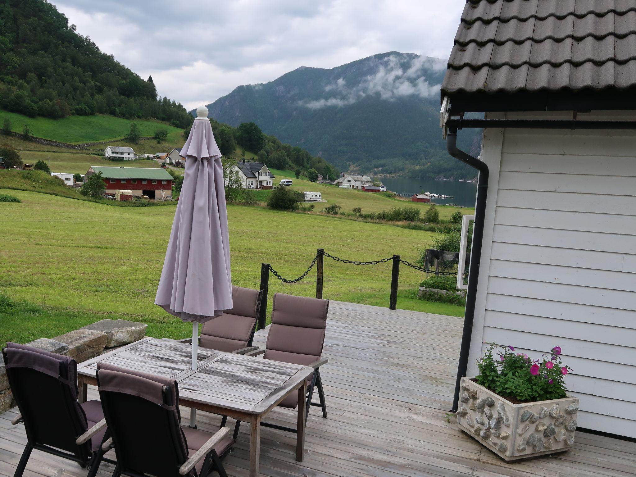 Photo 18 - Maison de 3 chambres à Høyanger avec jardin et terrasse