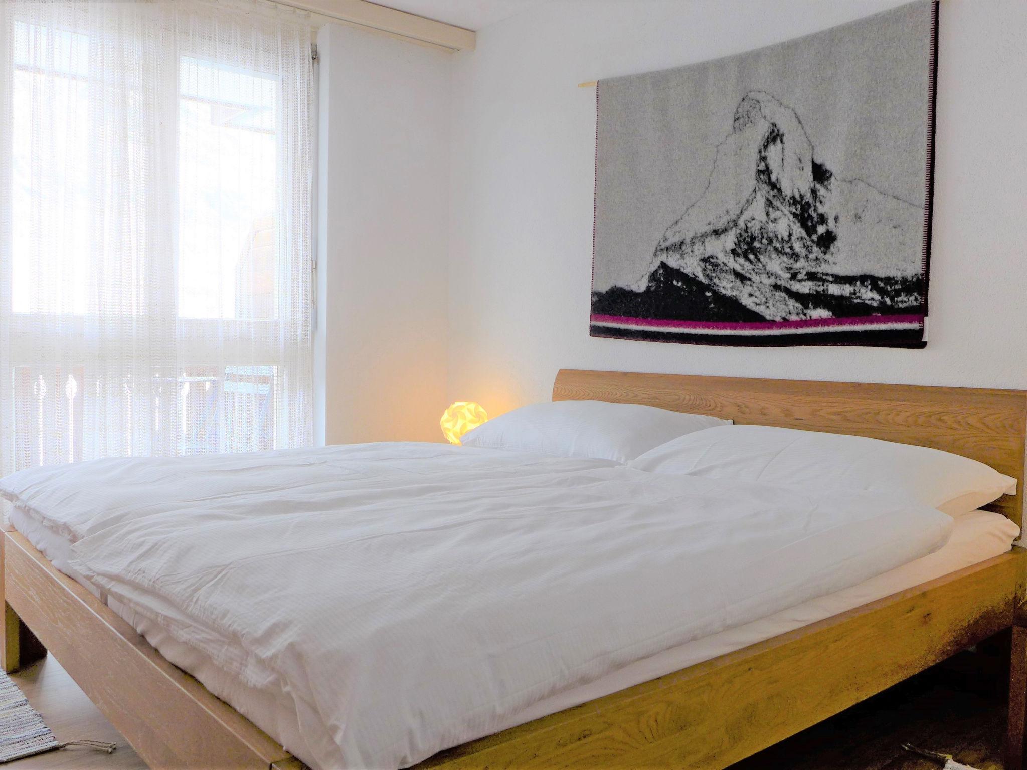 Foto 5 - Appartamento con 1 camera da letto a Zermatt con terrazza e vista sulle montagne