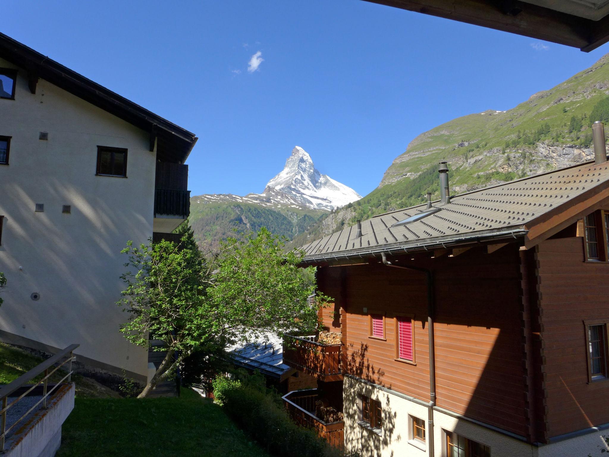 Foto 1 - Apartamento de 1 habitación en Zermatt con terraza y vistas a la montaña