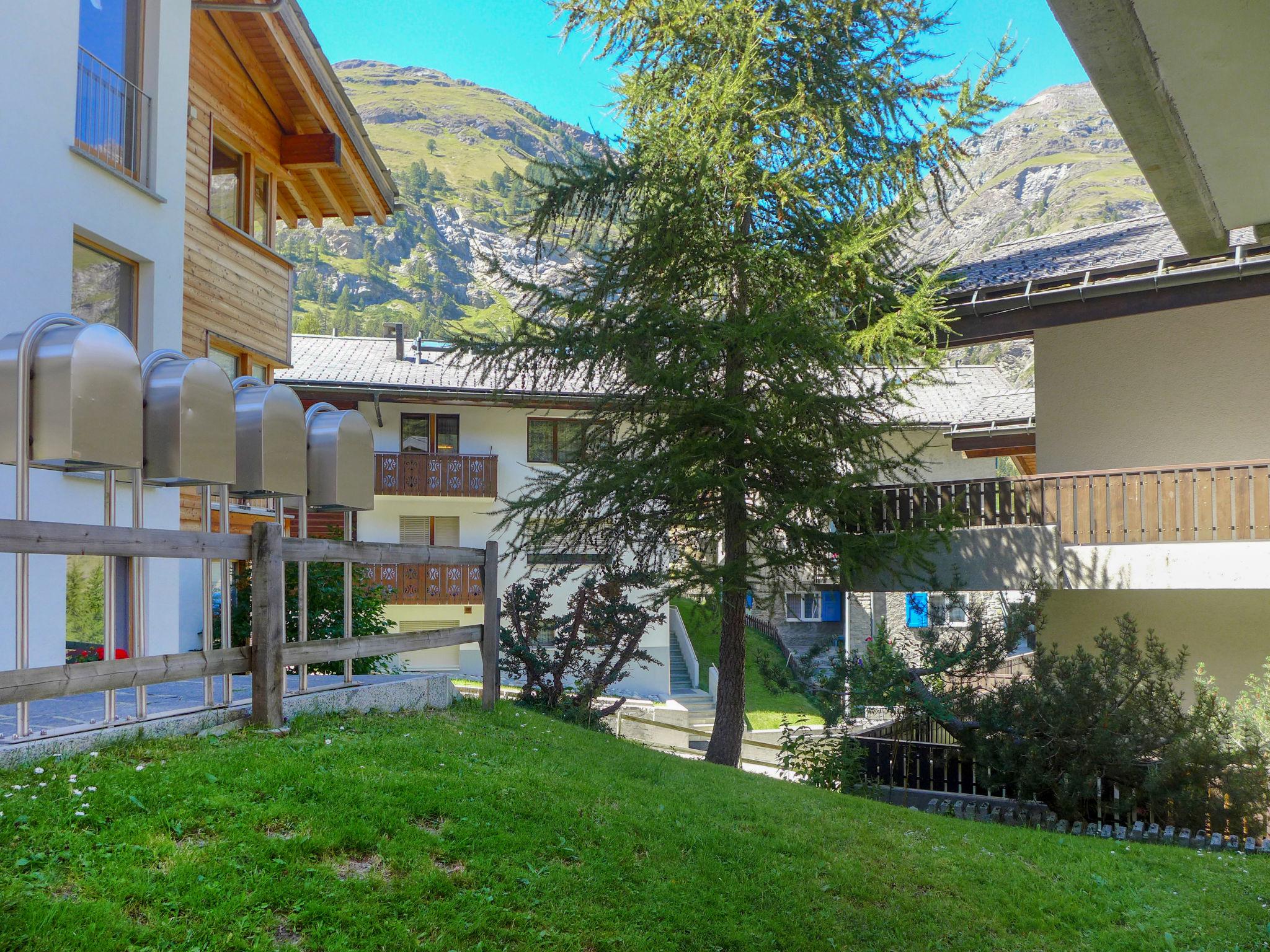 Foto 8 - Apartamento de 1 habitación en Zermatt con terraza y vistas a la montaña