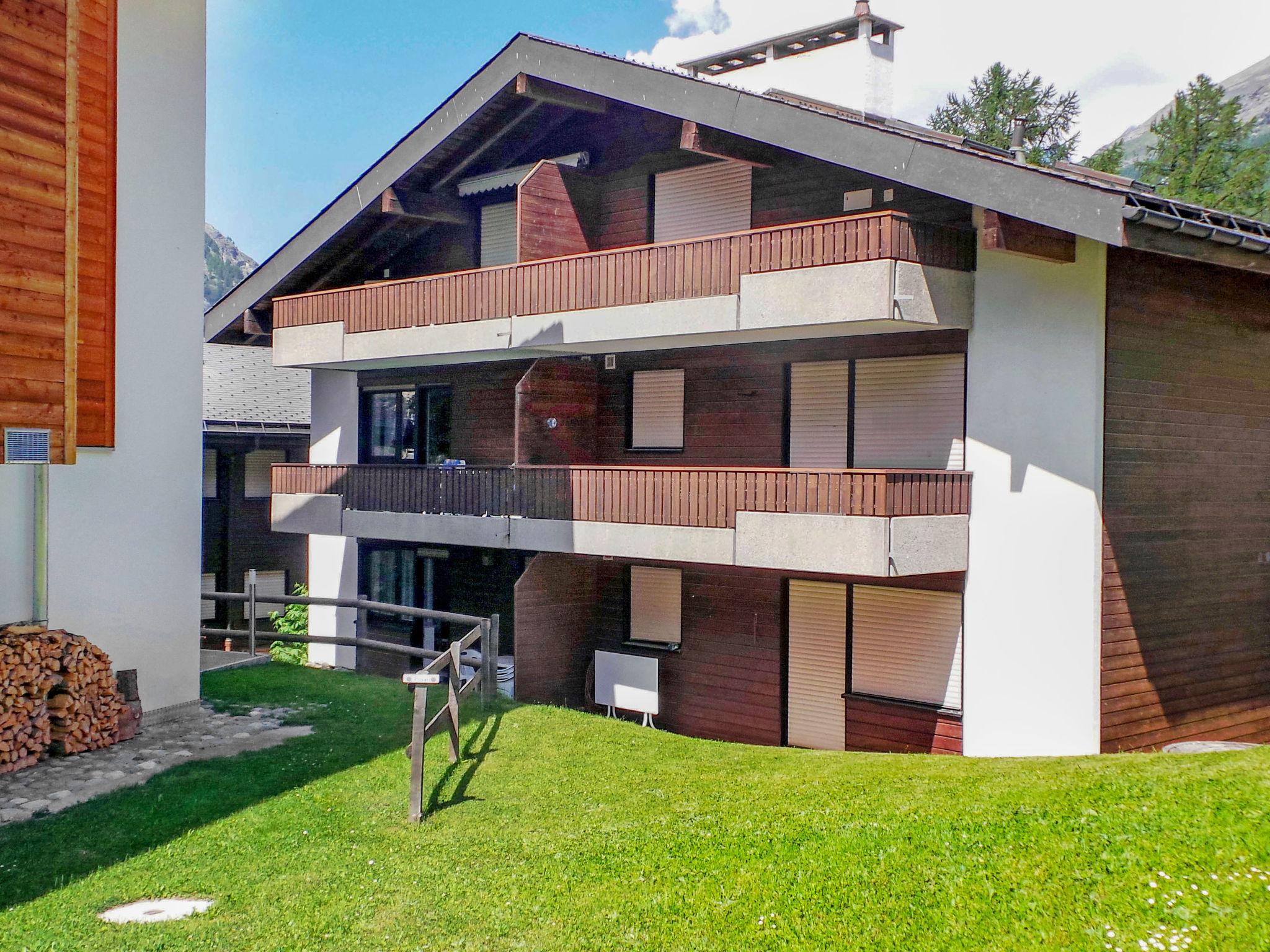 Foto 1 - Apartamento de 1 habitación en Zermatt con terraza y vistas a la montaña