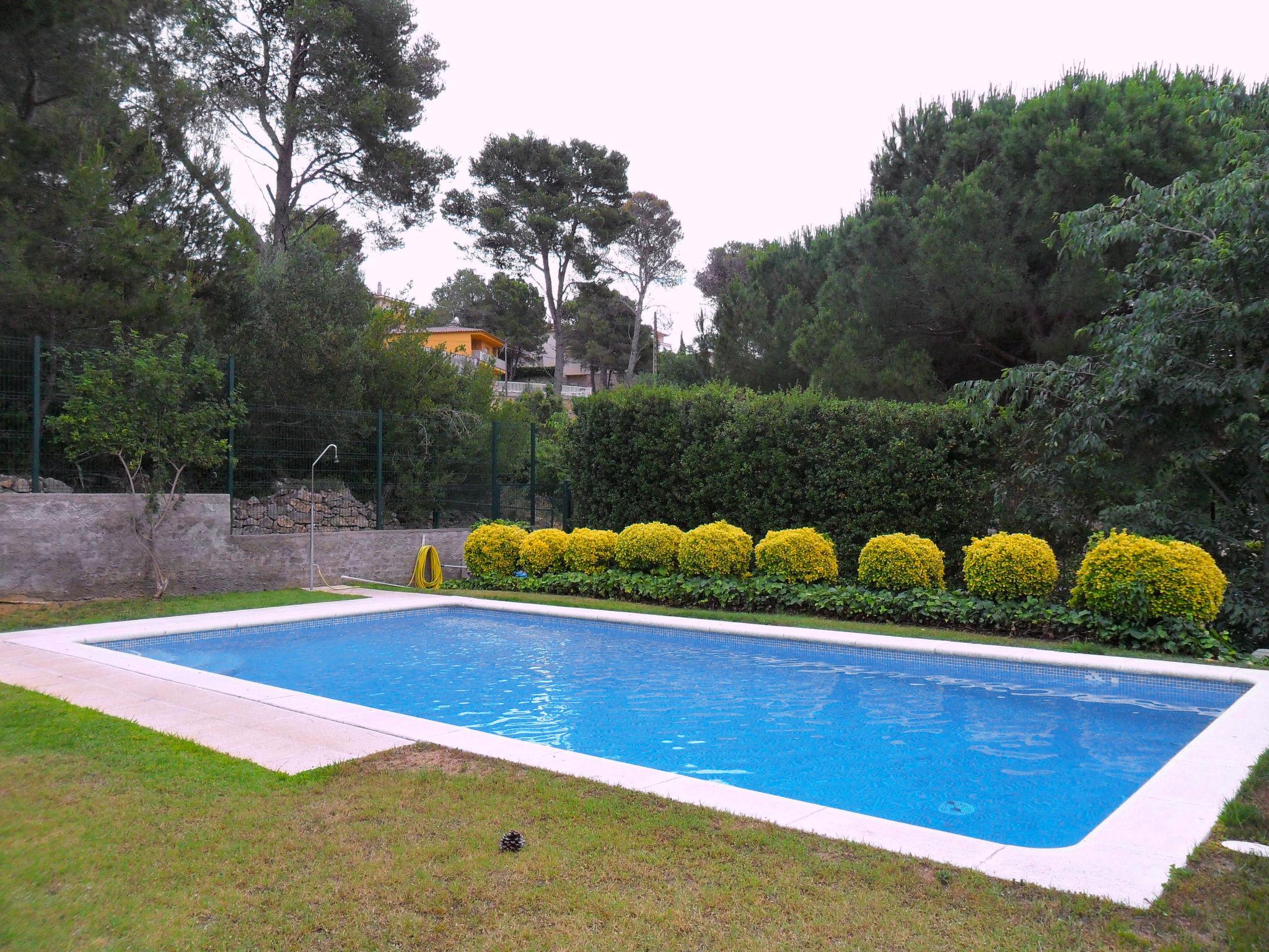 Photo 5 - Appartement de 3 chambres à l'Escala avec piscine et vues à la mer