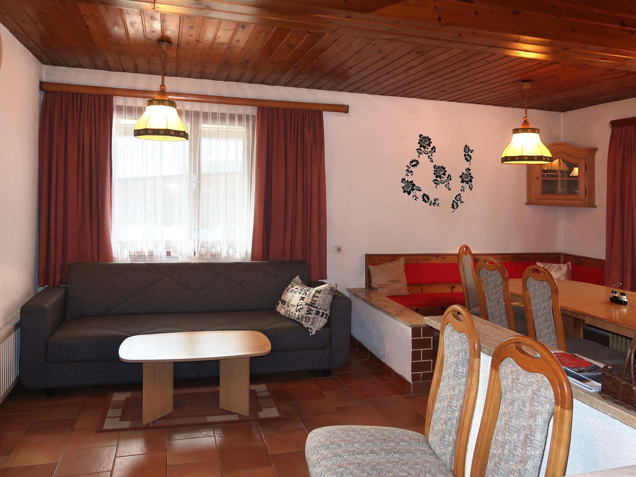 Photo 6 - 4 bedroom Apartment in Imst with terrace and mountain view