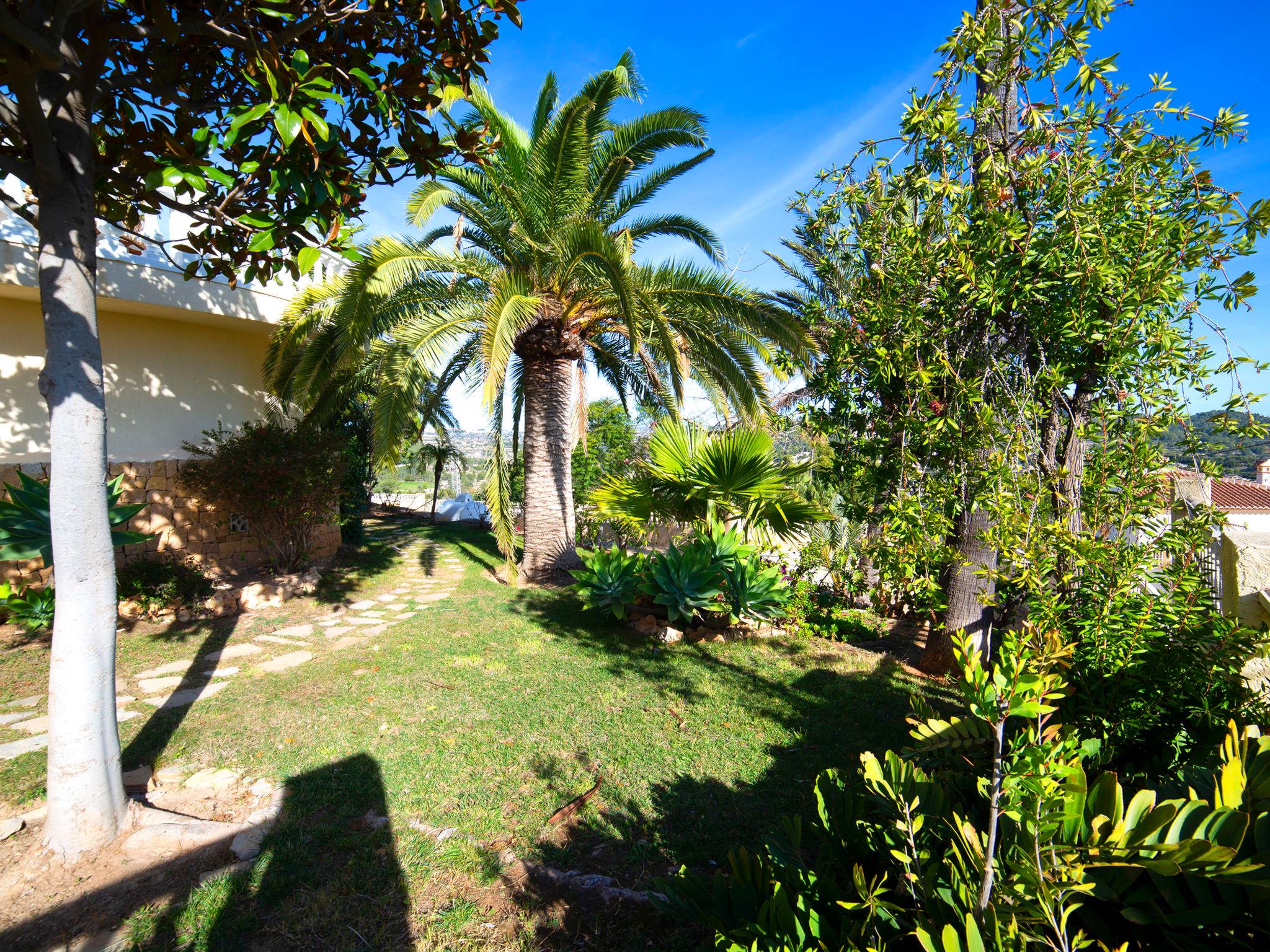 Foto 26 - Casa de 2 quartos em Calp com piscina privada e jardim