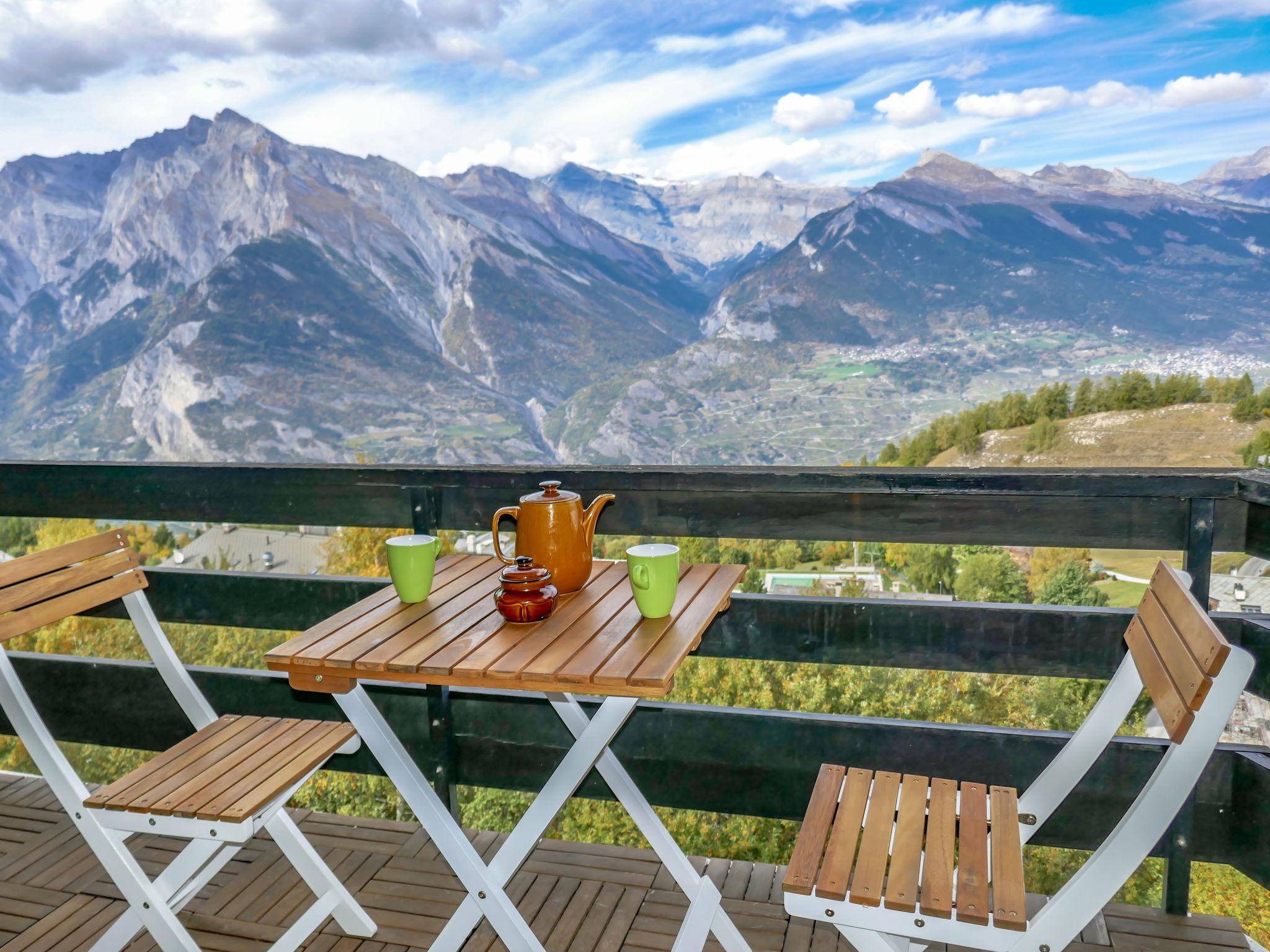 Foto 5 - Apartment mit 1 Schlafzimmer in Nendaz mit blick auf die berge