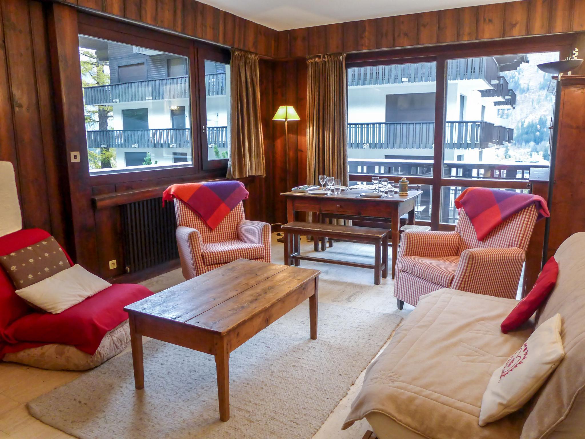 Foto 1 - Appartamento con 2 camere da letto a Chamonix-Mont-Blanc con giardino e vista sulle montagne