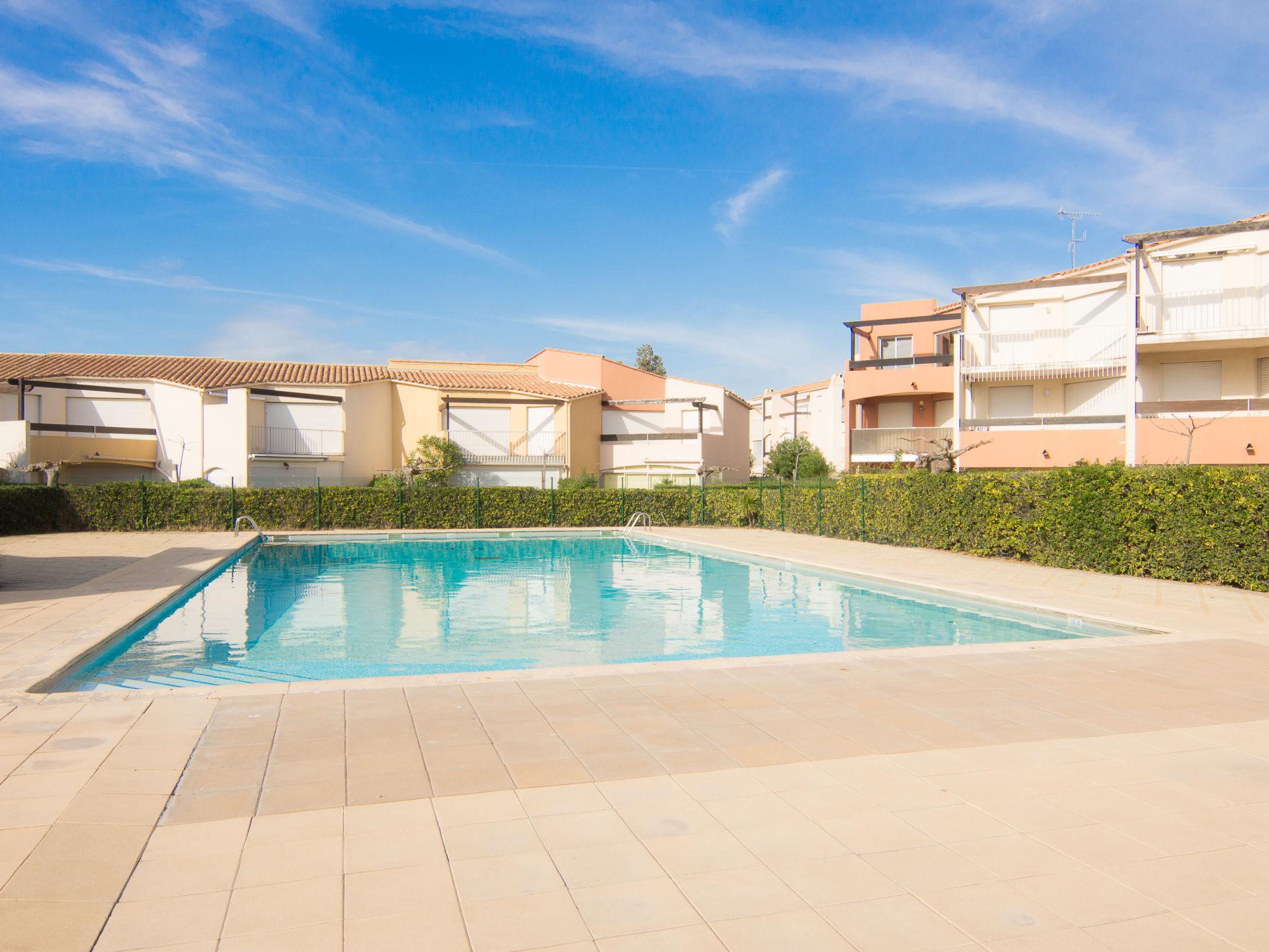 Foto 1 - Apartamento de 1 habitación en Agde con piscina y jardín