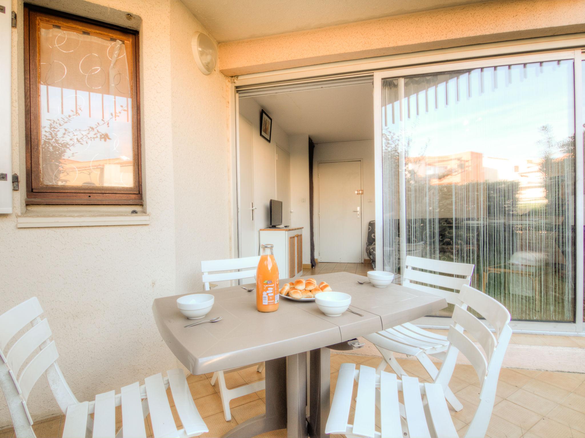 Foto 9 - Apartamento de 1 quarto em Agde com piscina e jardim