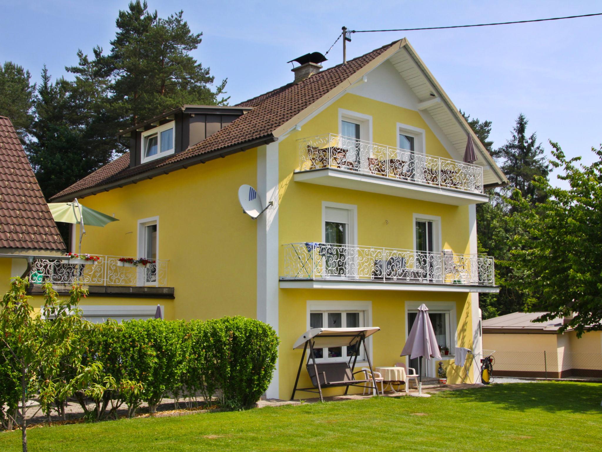 Photo 1 - Appartement de 3 chambres à Velden am Wörther See avec jardin et vues sur la montagne