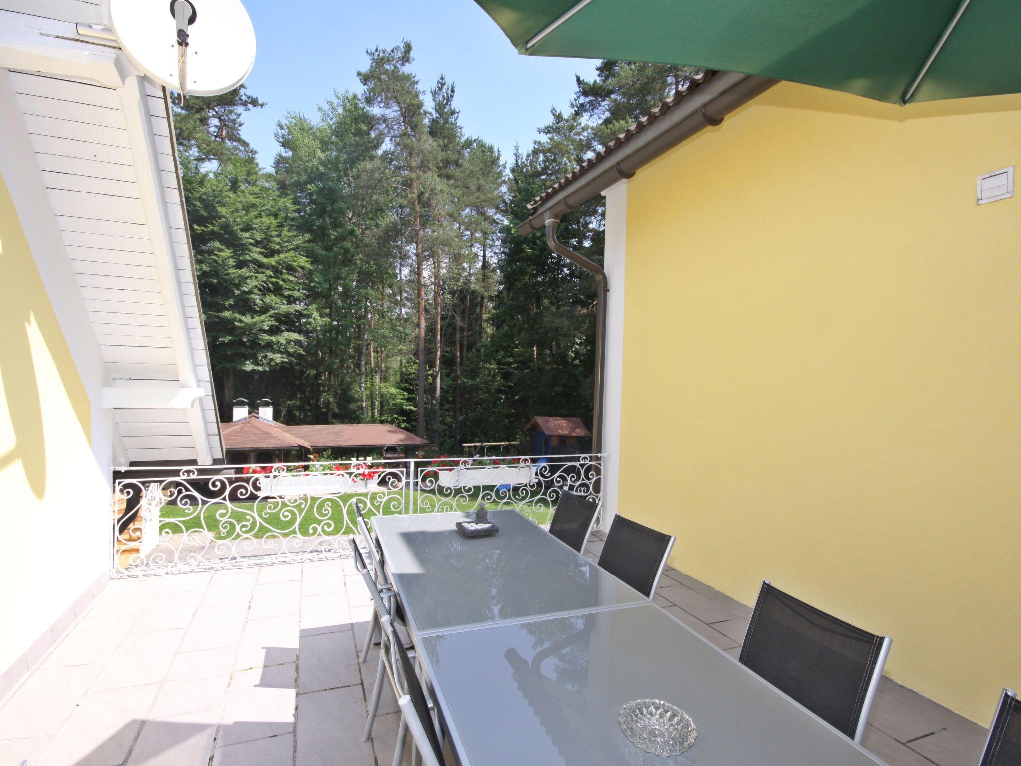 Photo 15 - 3 bedroom Apartment in Velden am Wörther See with garden and terrace