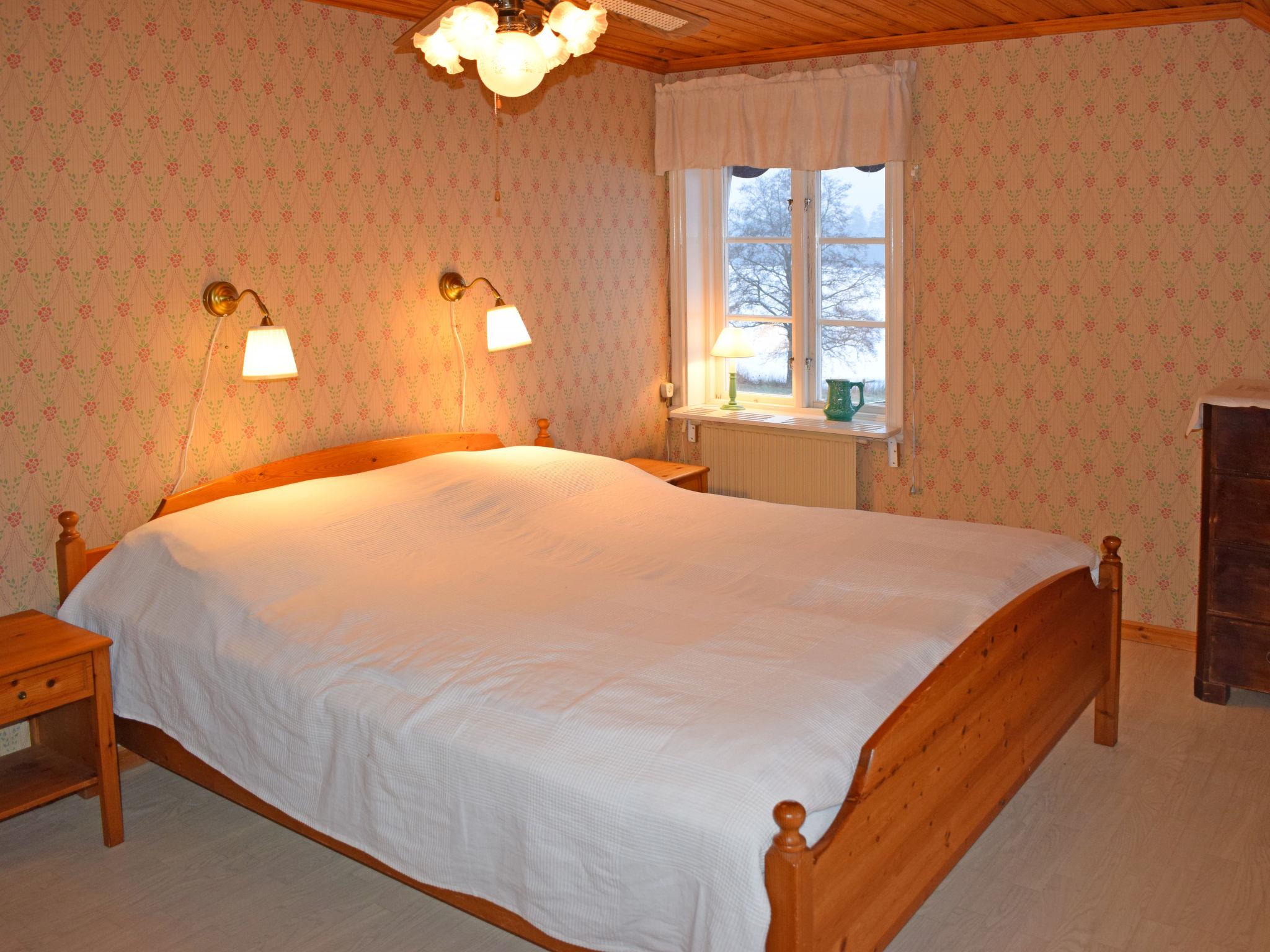 Foto 4 - Casa de 2 habitaciones en Askersund con jardín