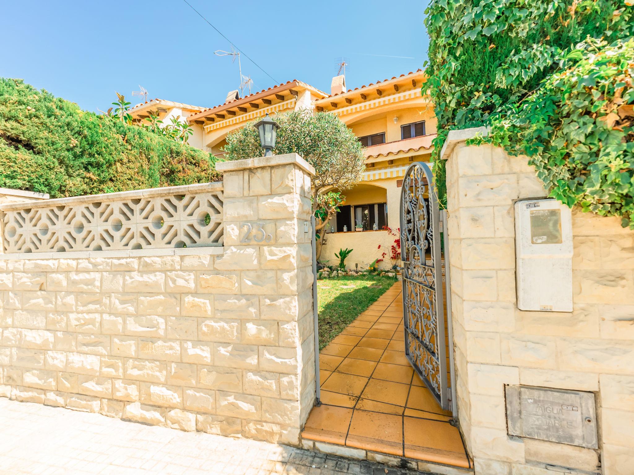 Photo 20 - Maison de 3 chambres à Roda de Berà avec jardin et terrasse