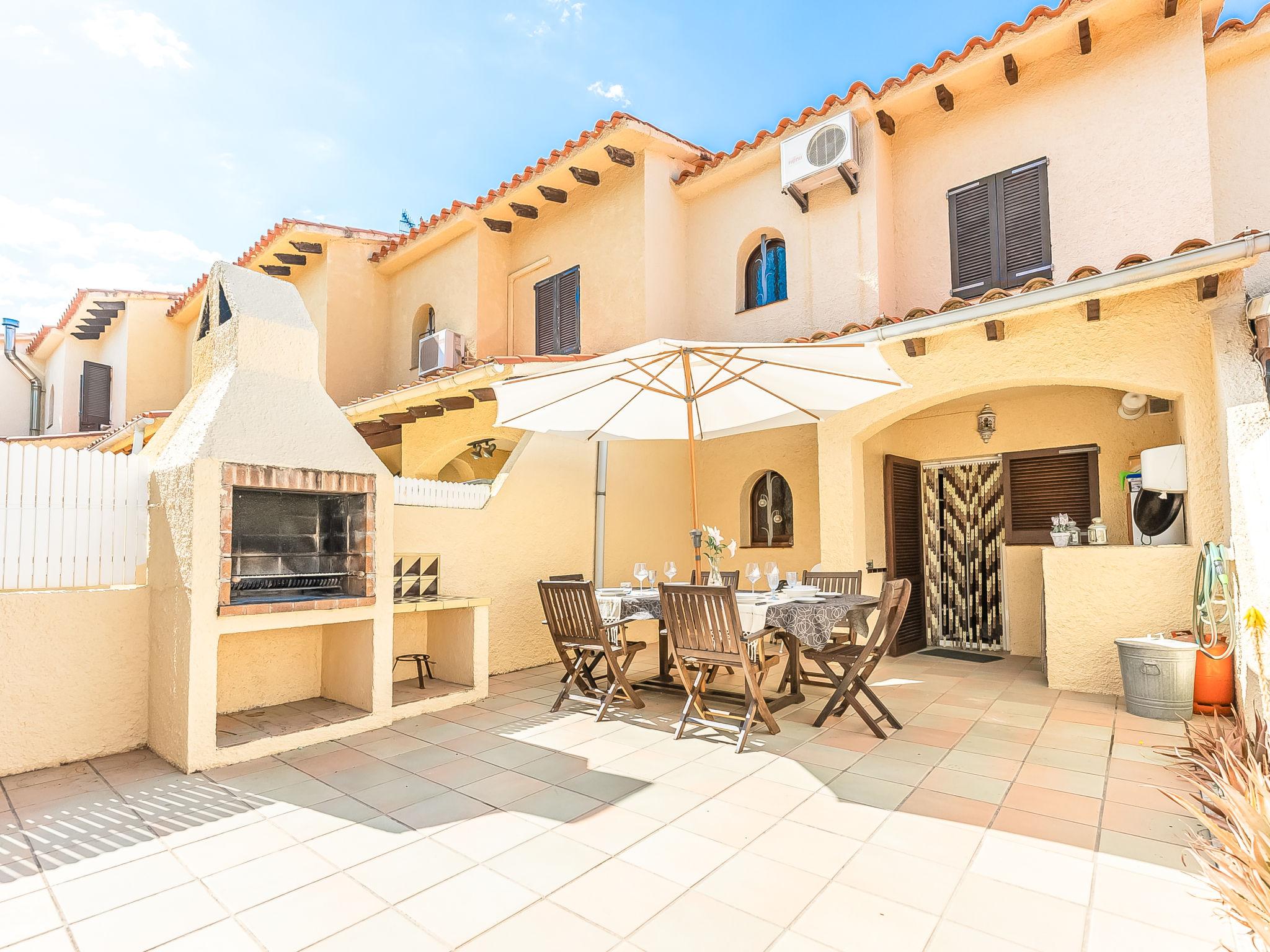 Photo 1 - Maison de 3 chambres à Roda de Berà avec jardin et vues à la mer