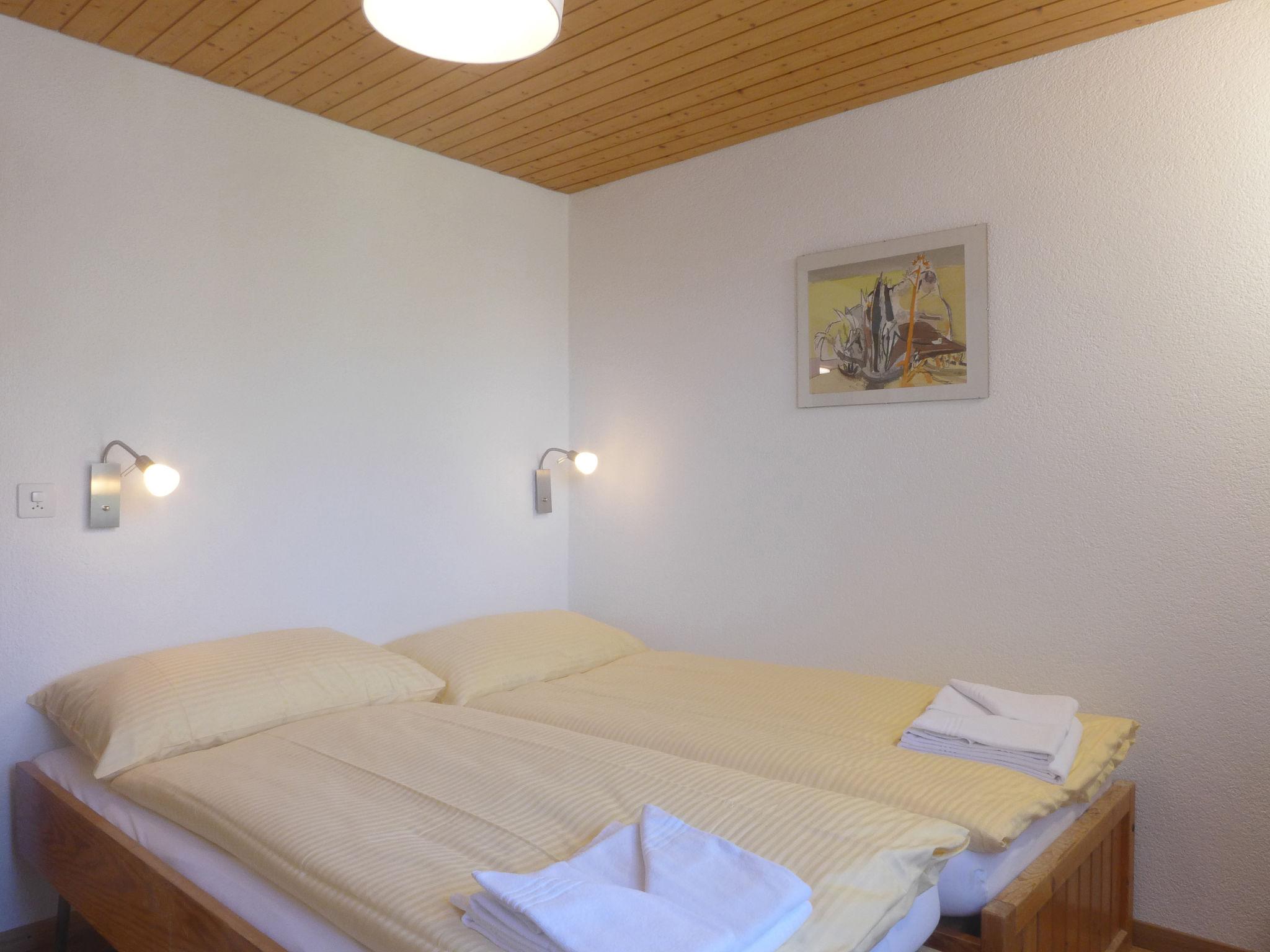 Photo 3 - Appartement de 2 chambres à Lauterbrunnen avec vues sur la montagne